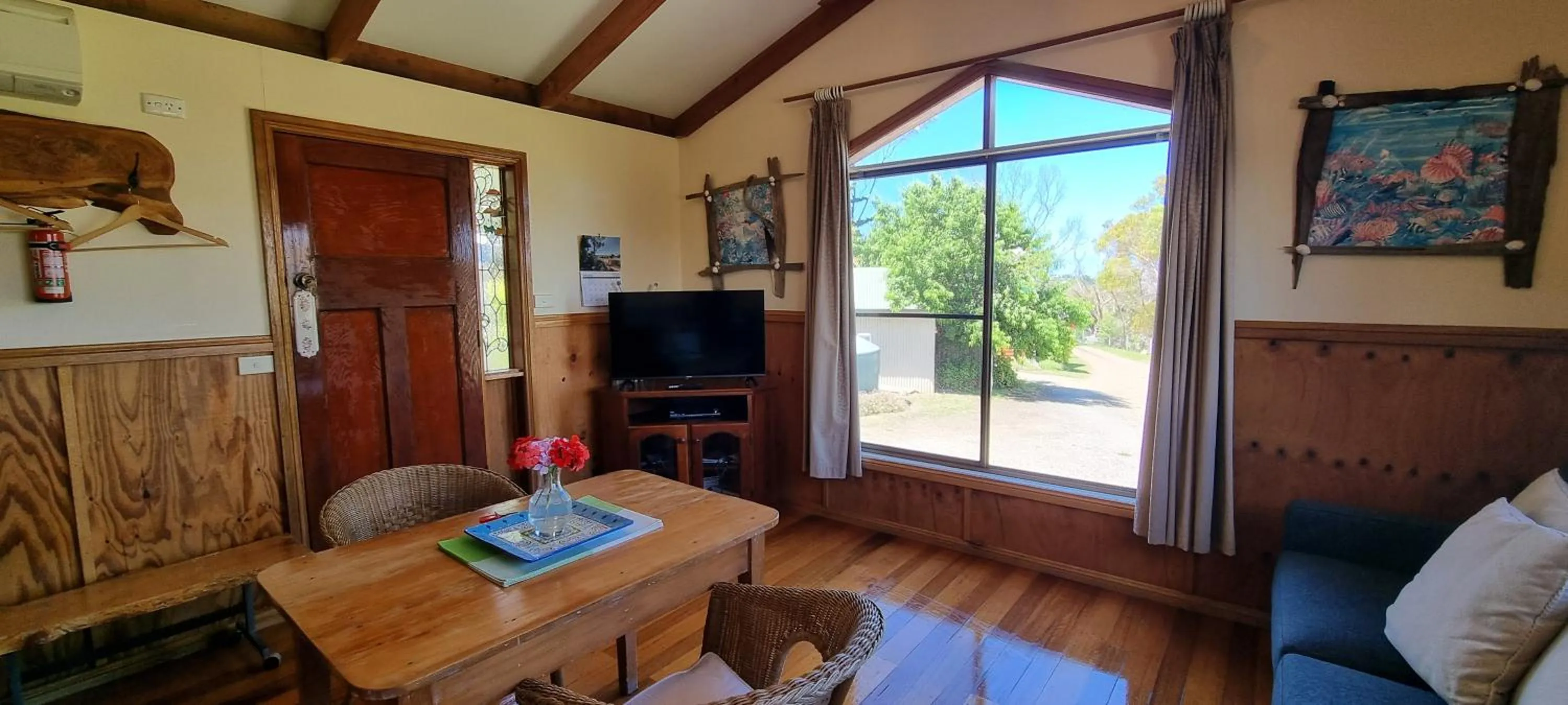 TV and multimedia in Eastern Reef Cottages