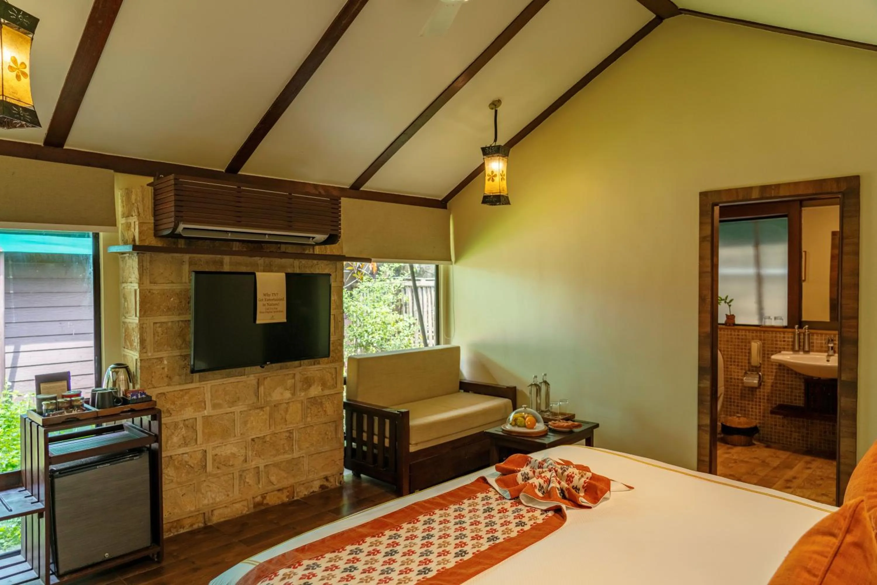 Bedroom, Bed in The Fern Gir Forest Resort, Sasan Gir - A Fern Crown Collection Resort