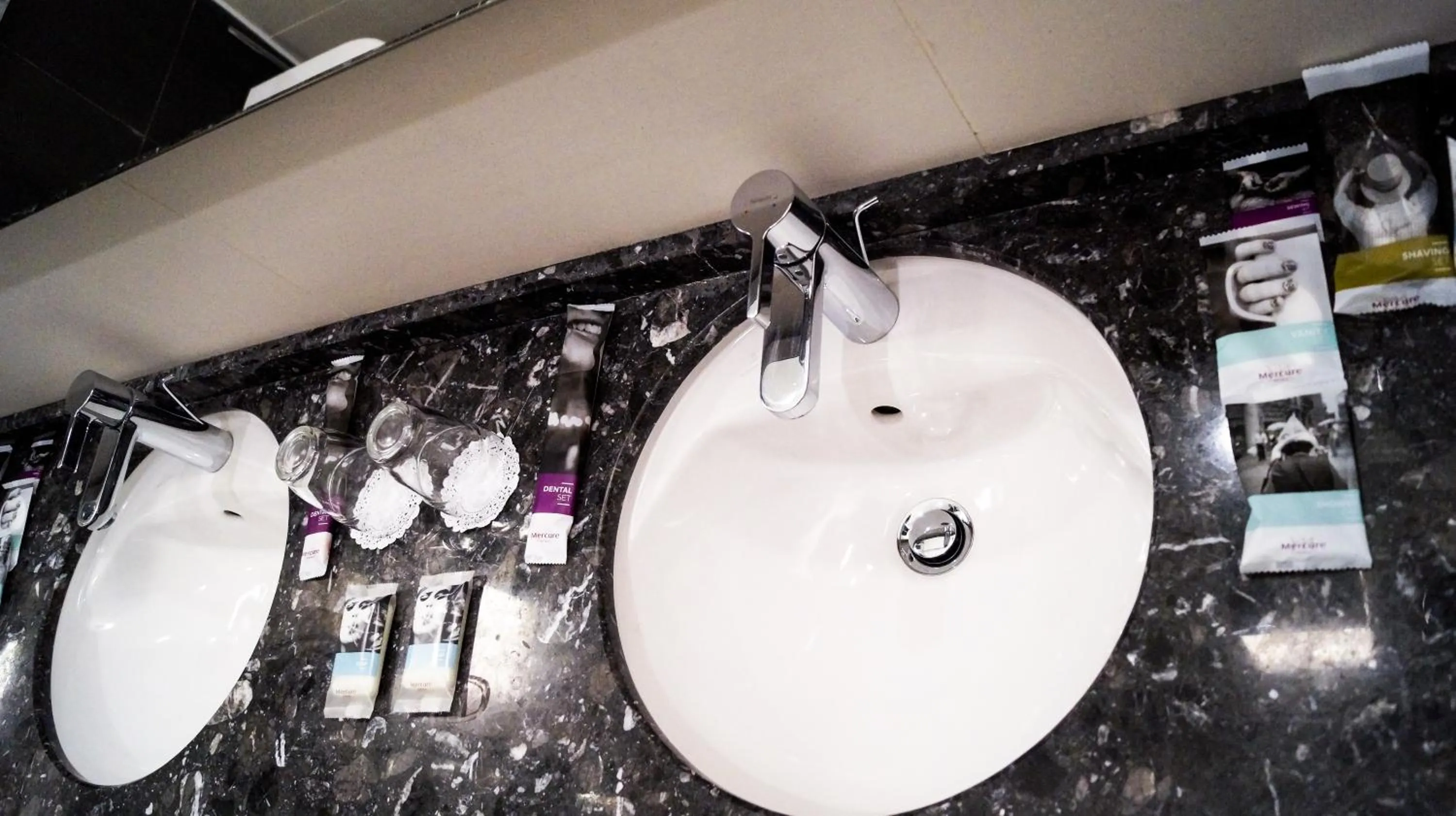 Bathroom in Mercure Kyiv Congress