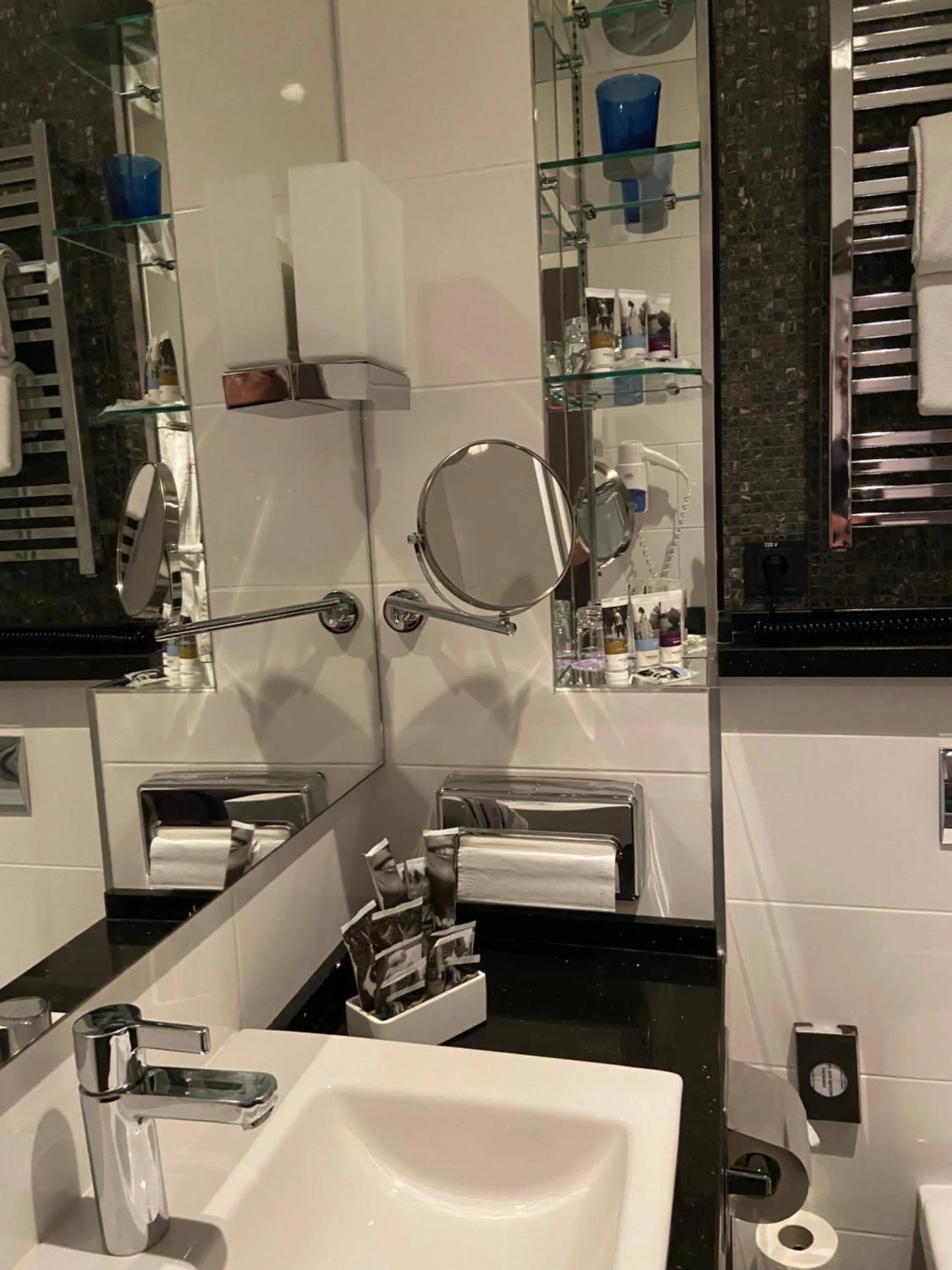 Bathroom in Mercure Kyiv Congress