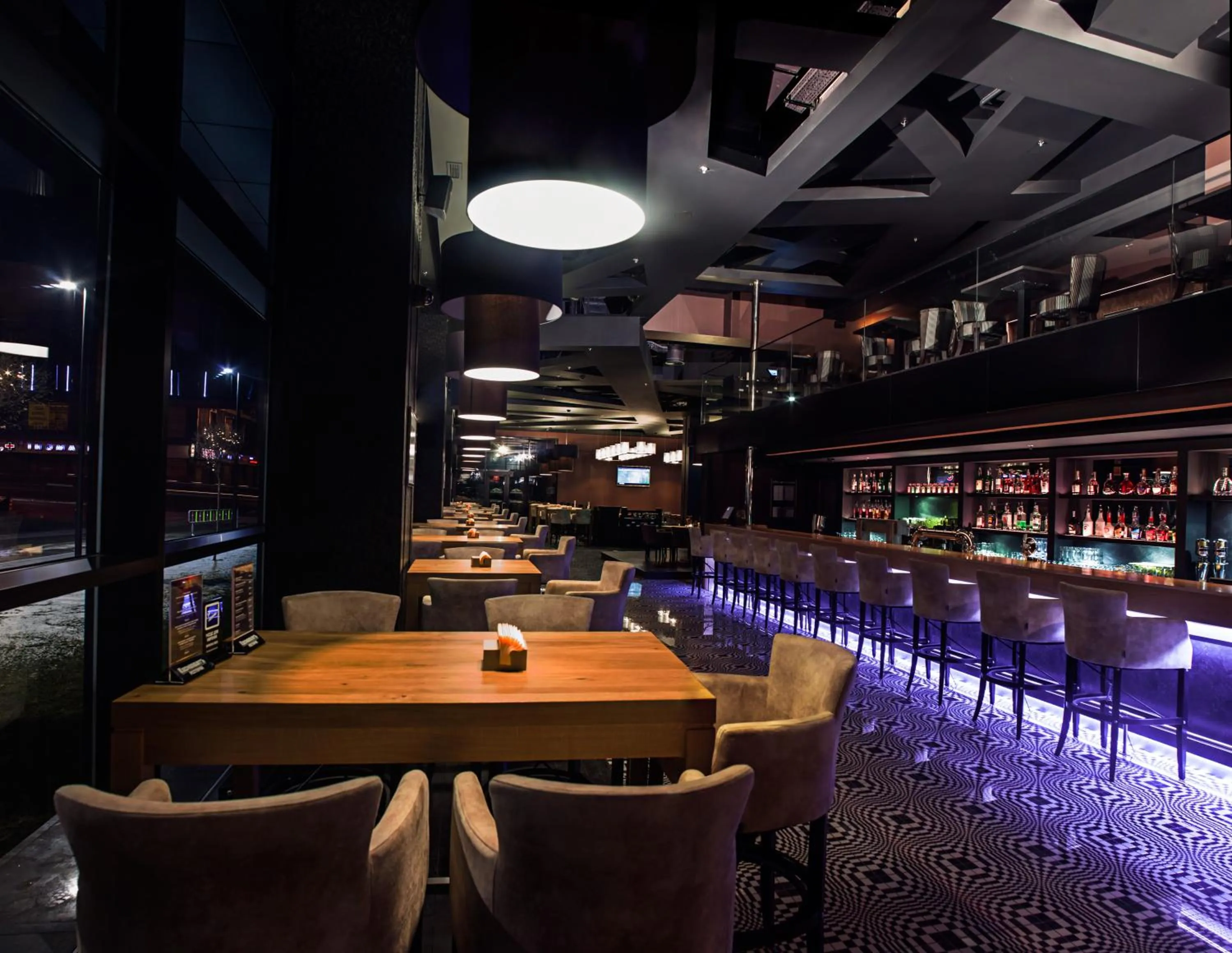 Restaurant/places to eat in Mercure Kyiv Congress