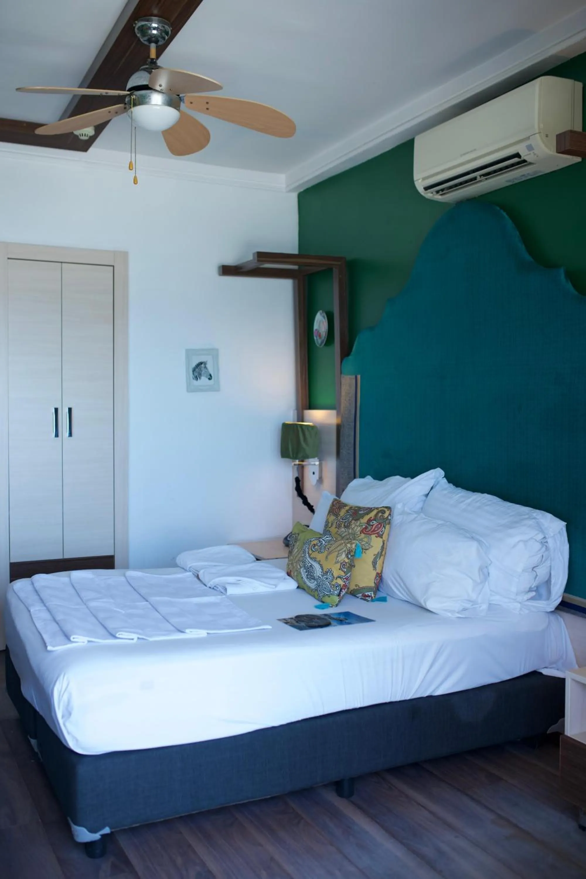 Bed in Anjeliq House Boutique Hotel