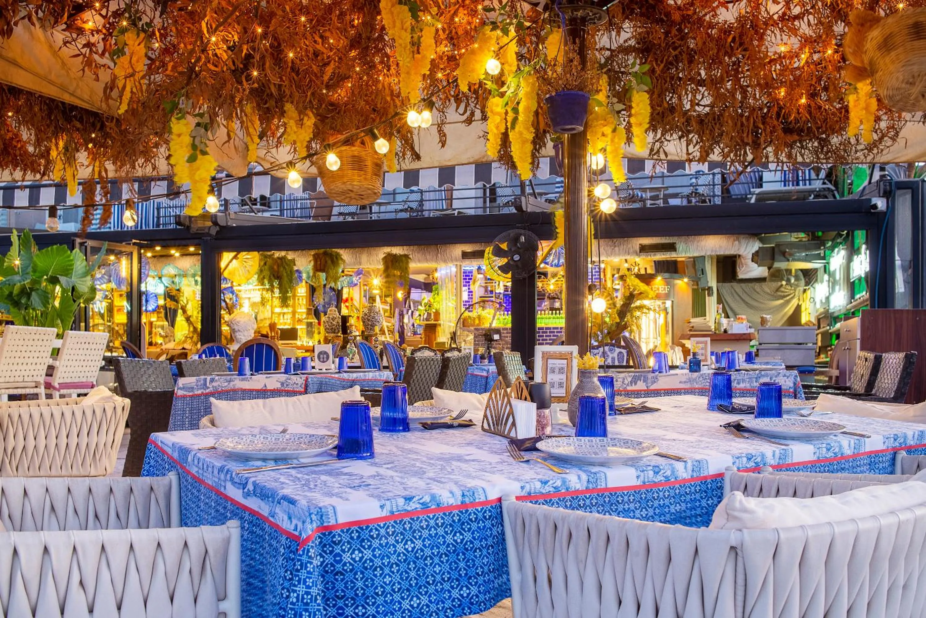 Restaurant/places to eat in Anjeliq House Boutique Hotel