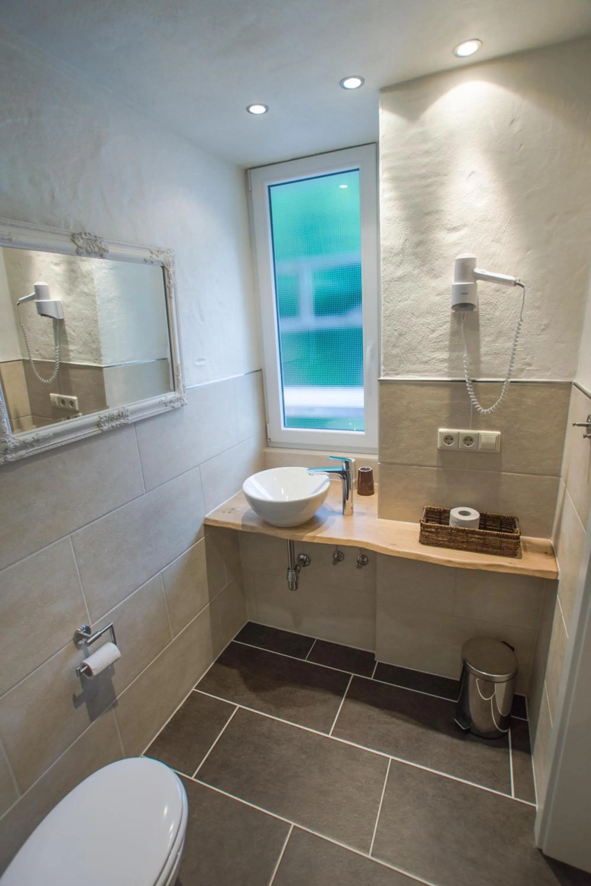 Bathroom in Moselland Hotel im Enderttal Zum Onkel Willi