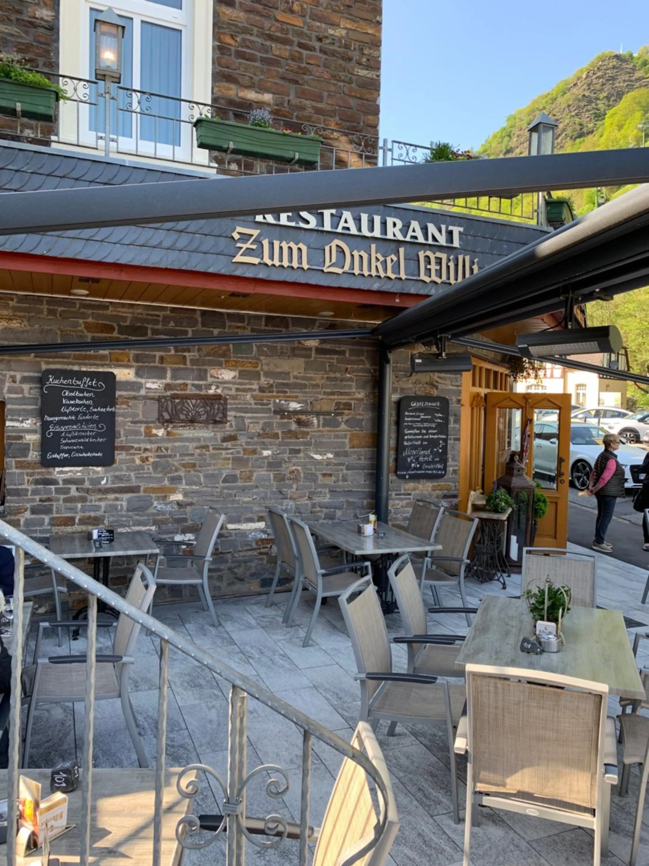 Facade/entrance in Moselland Hotel im Enderttal Zum Onkel Willi