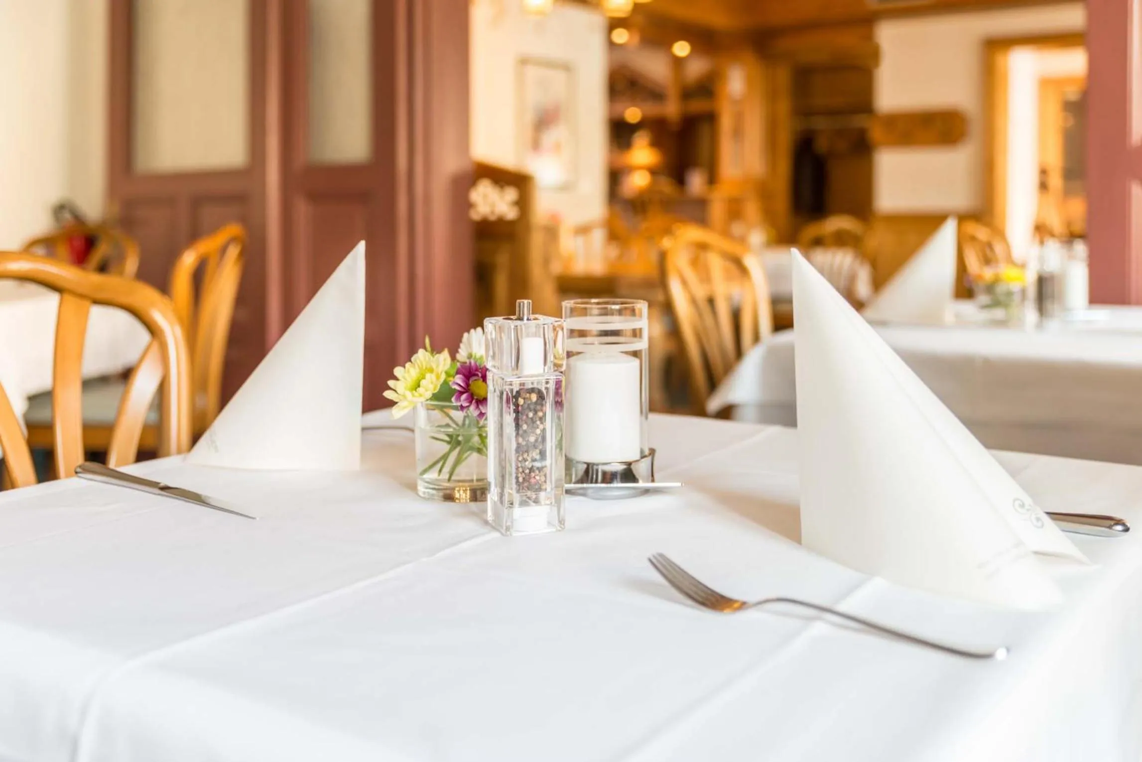 Restaurant/places to eat in Hotel Markgraf