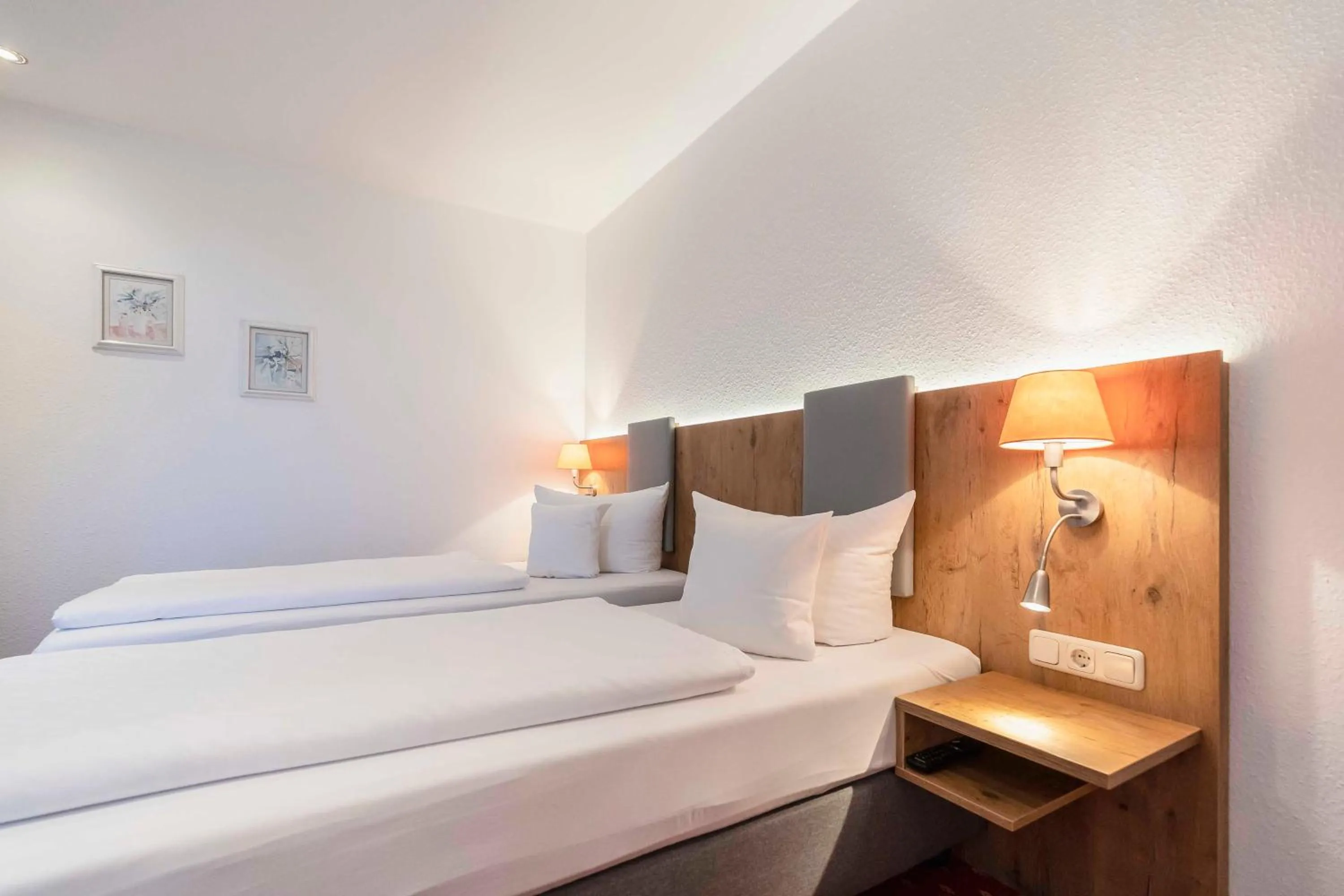 Photo of the whole room, Bed in Hotel Markgraf