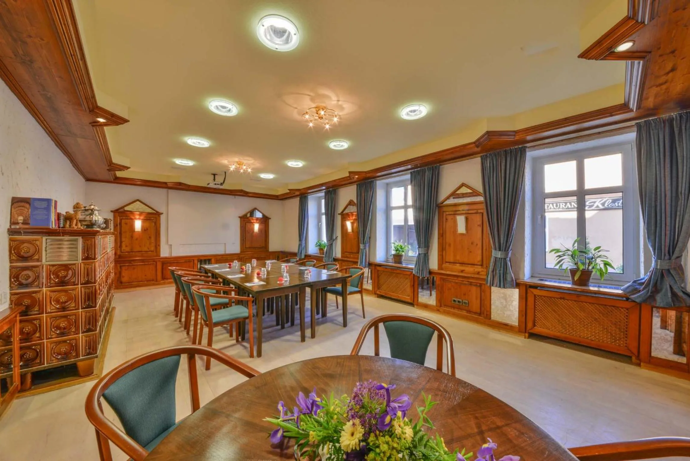 Restaurant/places to eat in Hotel Markgraf