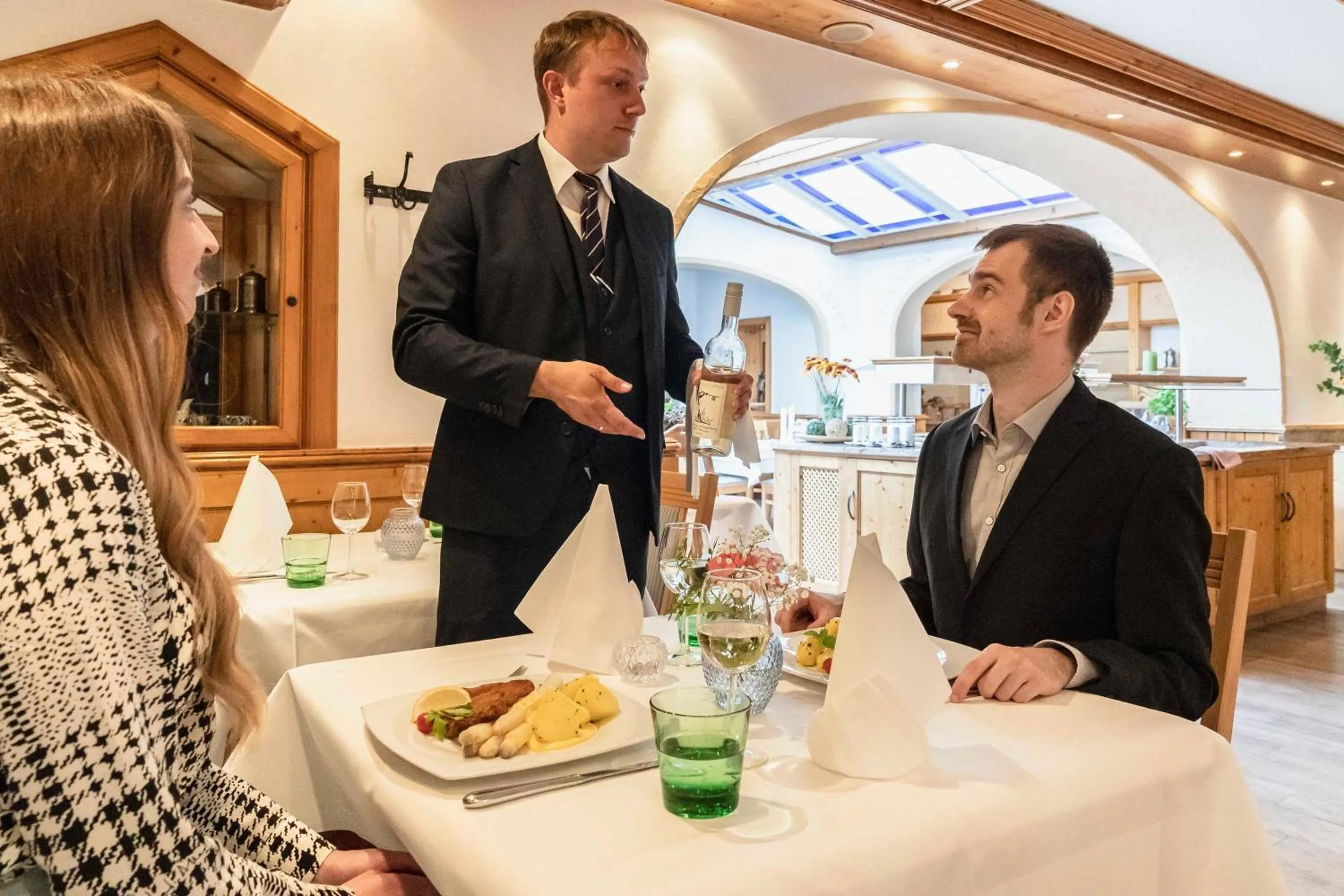 Restaurant/places to eat in Hotel Markgraf