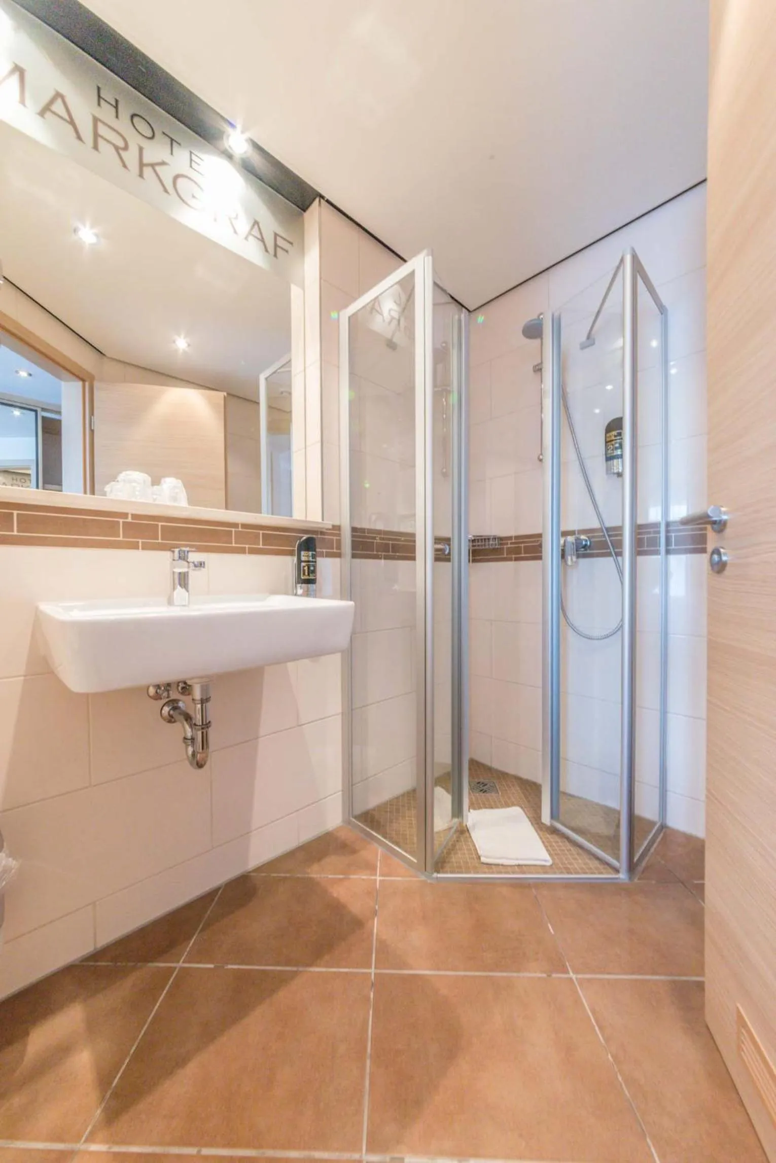 Shower in Hotel Markgraf