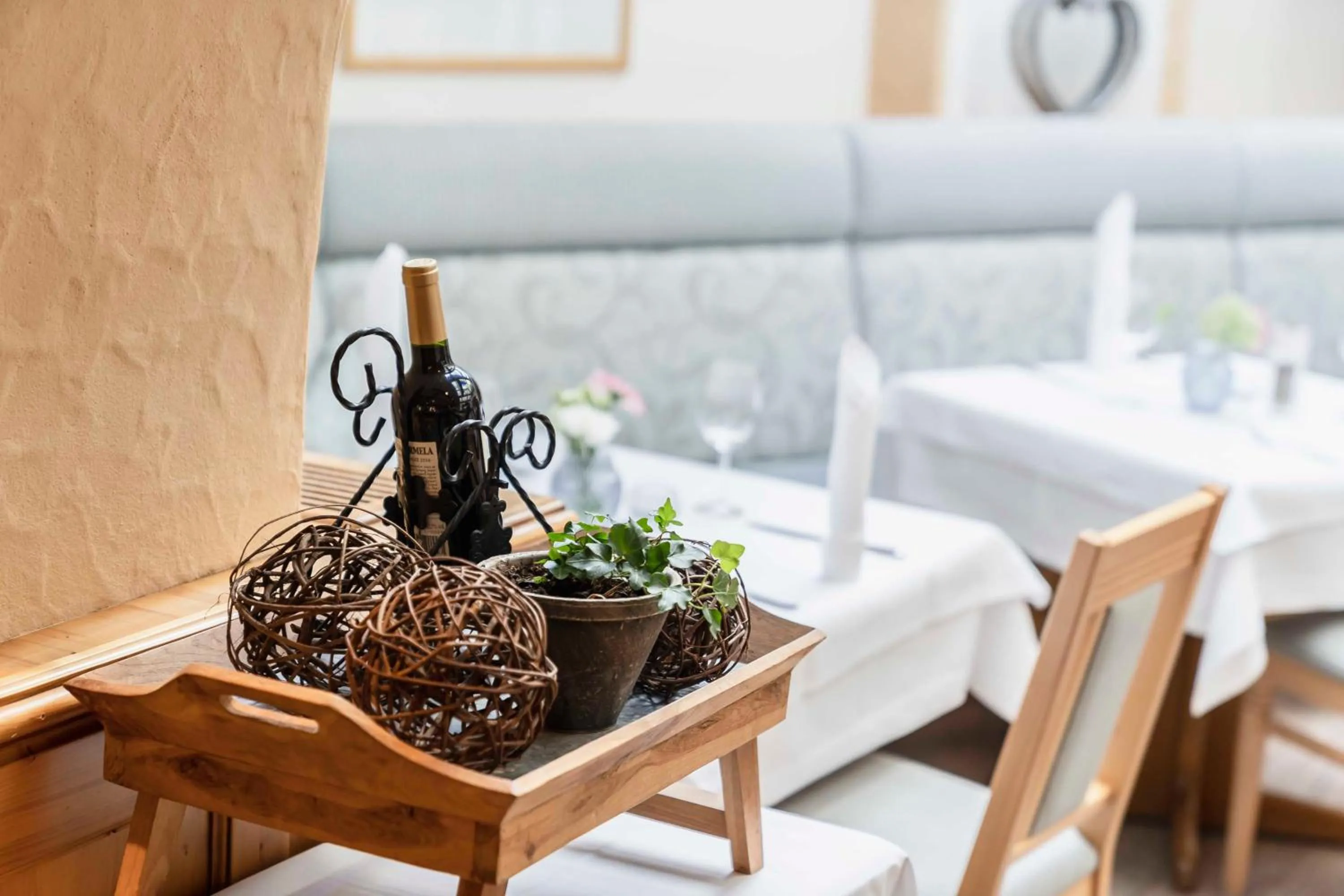 Restaurant/places to eat in Hotel Markgraf