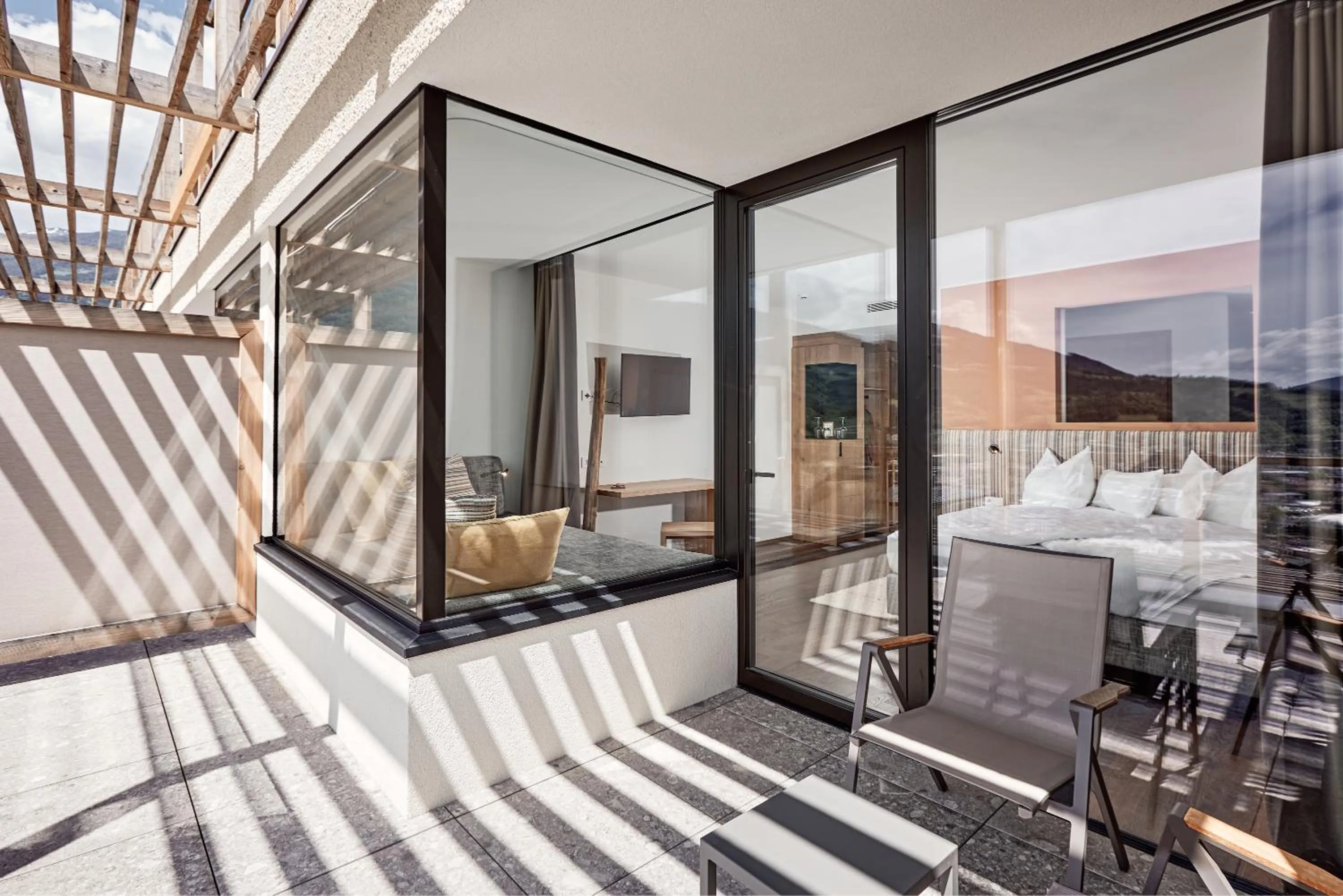 Photo of the whole room in Haller Suites & Restaurant