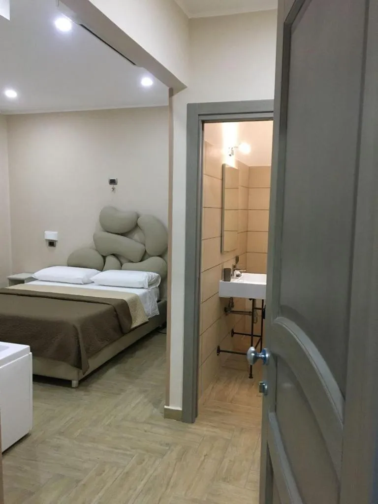 King Suite with Spa Bath in B&B Alloggio Maria