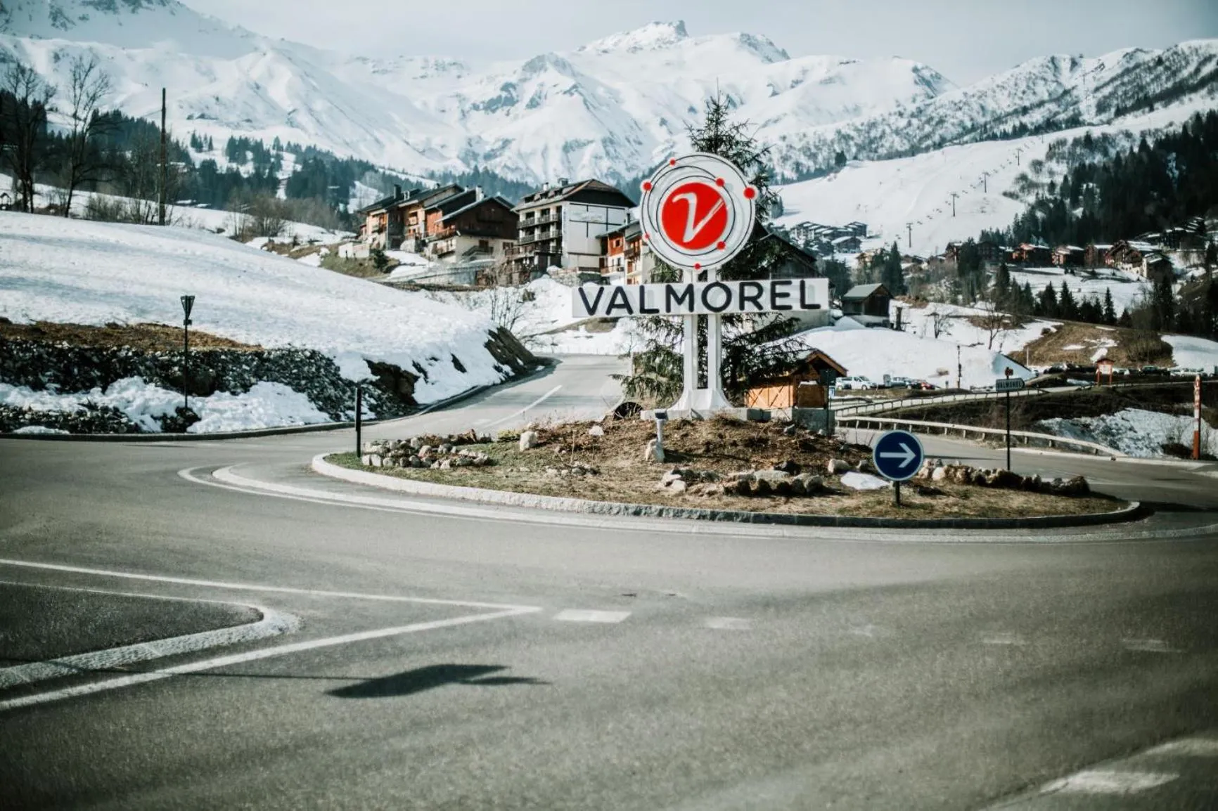 Property building in Hotel Chalet du Crey