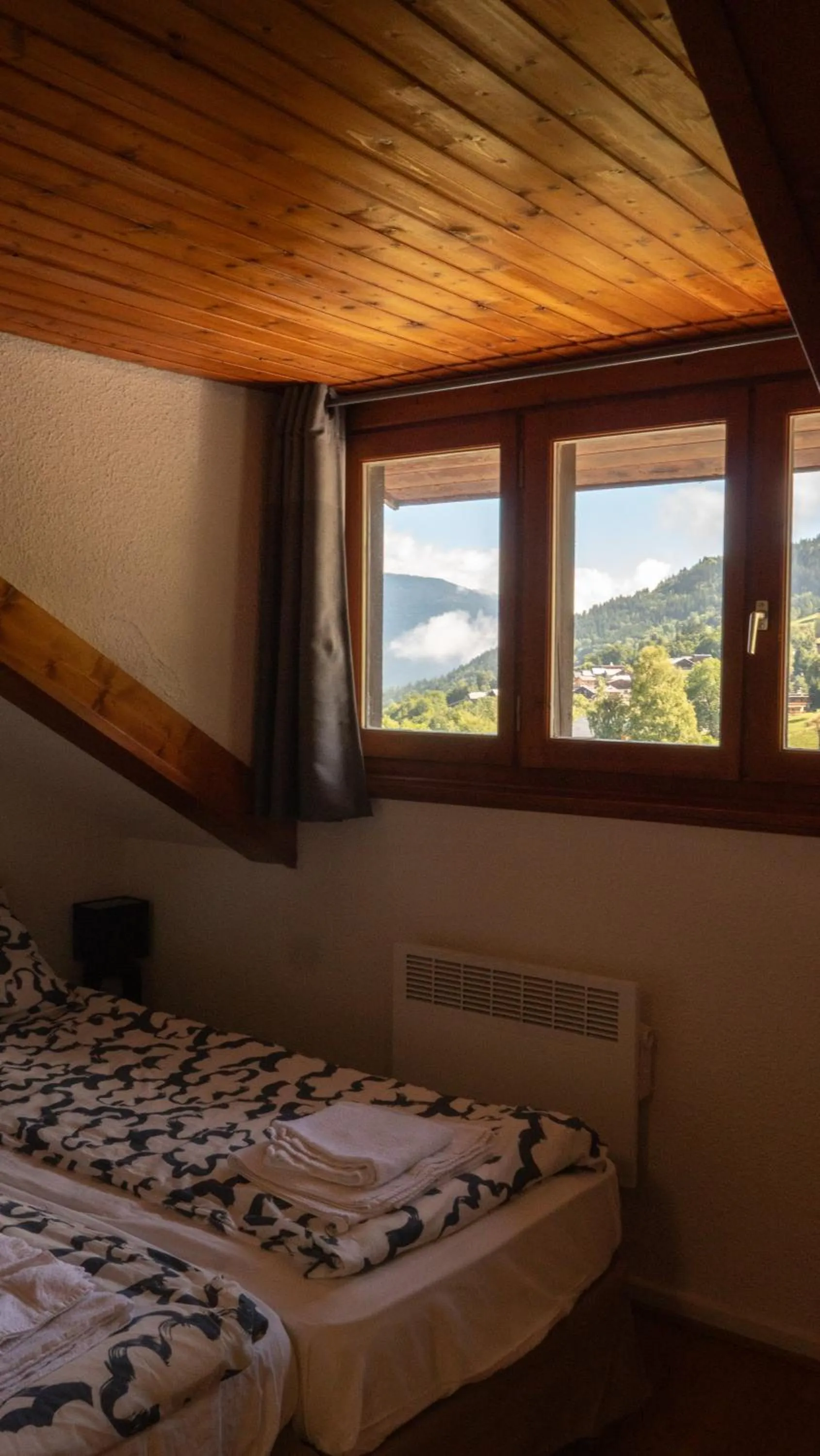 Mountain view, Bed in Hotel Chalet du Crey