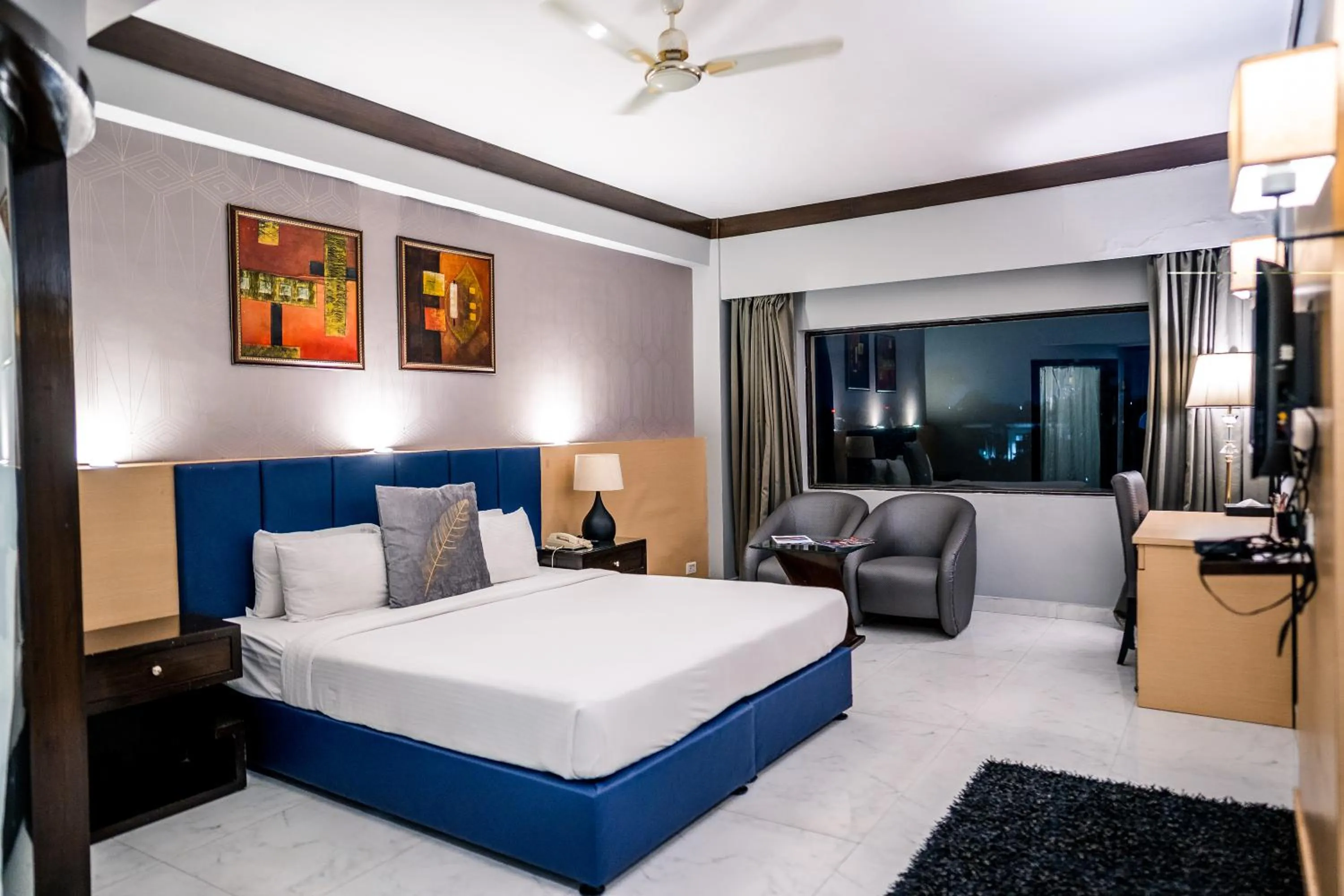 Bed in Hotel Pal Heights