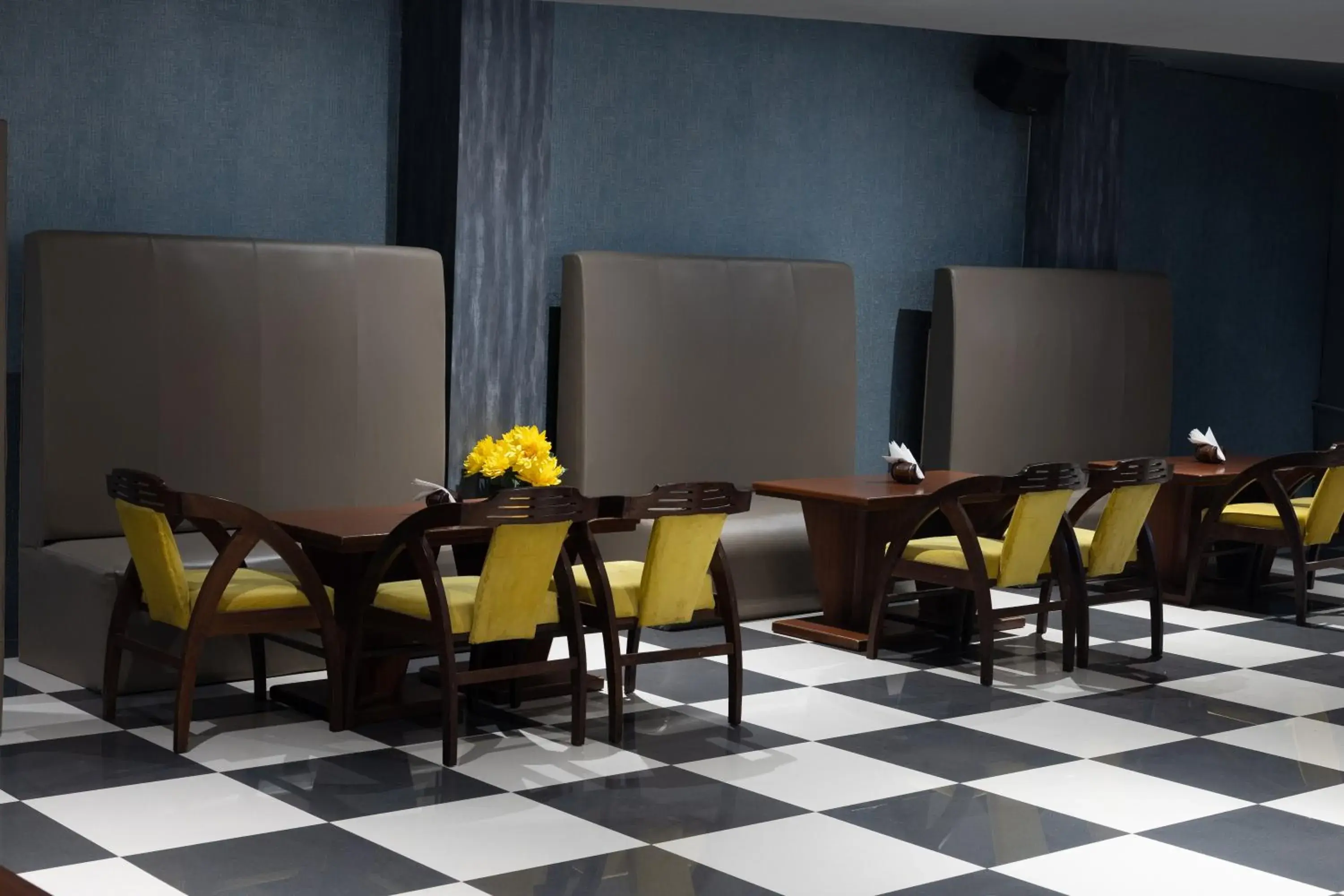 Lounge or bar in Hotel Pal Heights Lounge or bar in Hotel Pal Heights