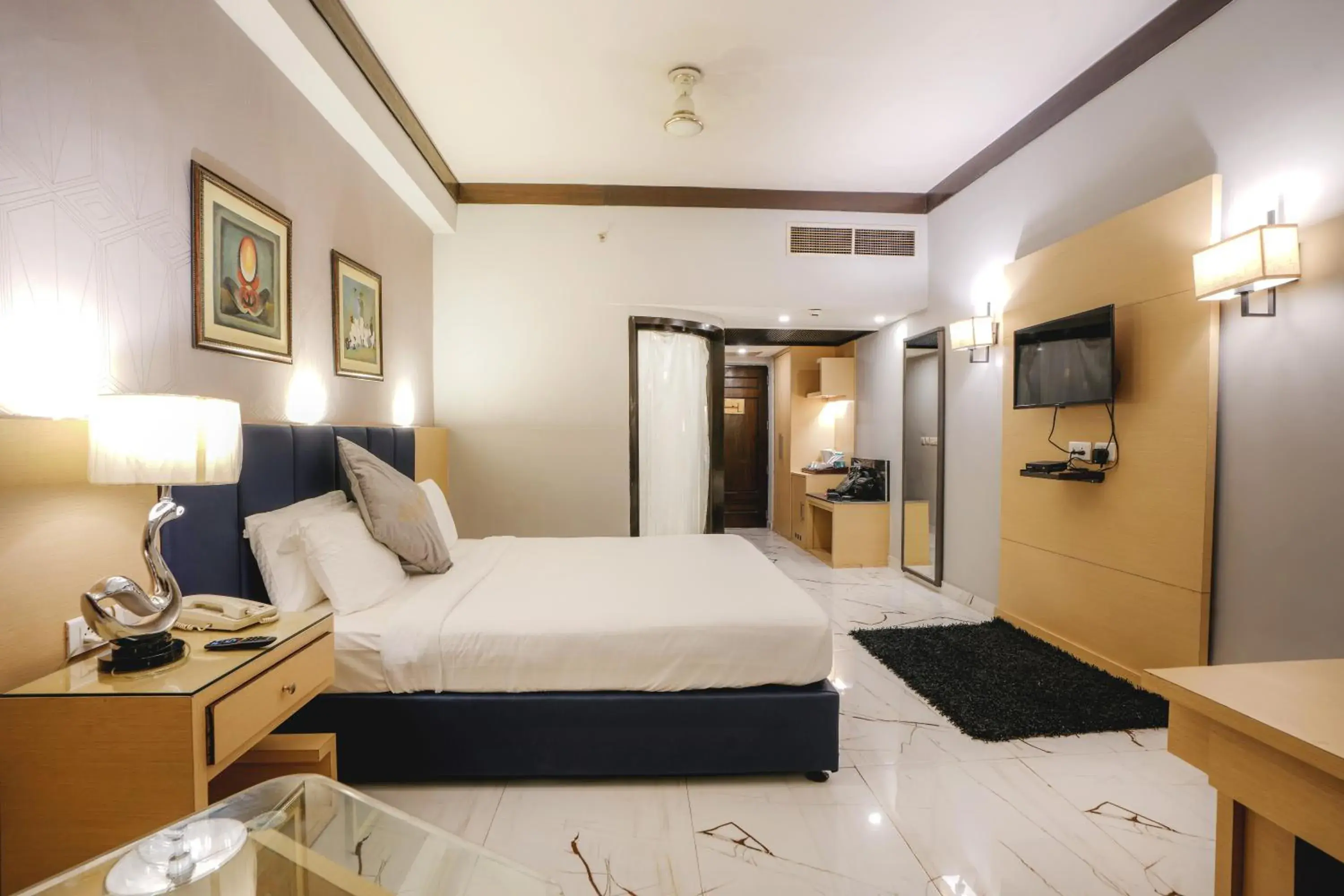 Bed in Hotel Pal Heights Bed in Hotel Pal Heights