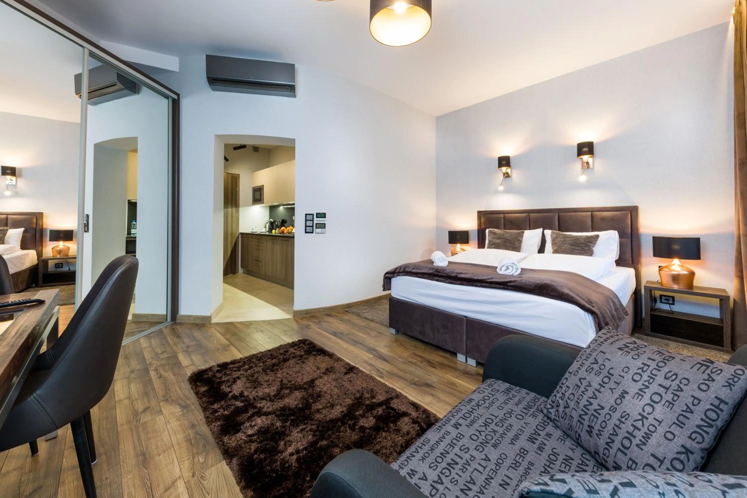 Photo of the whole room, Bed in Aparthotel New Lux