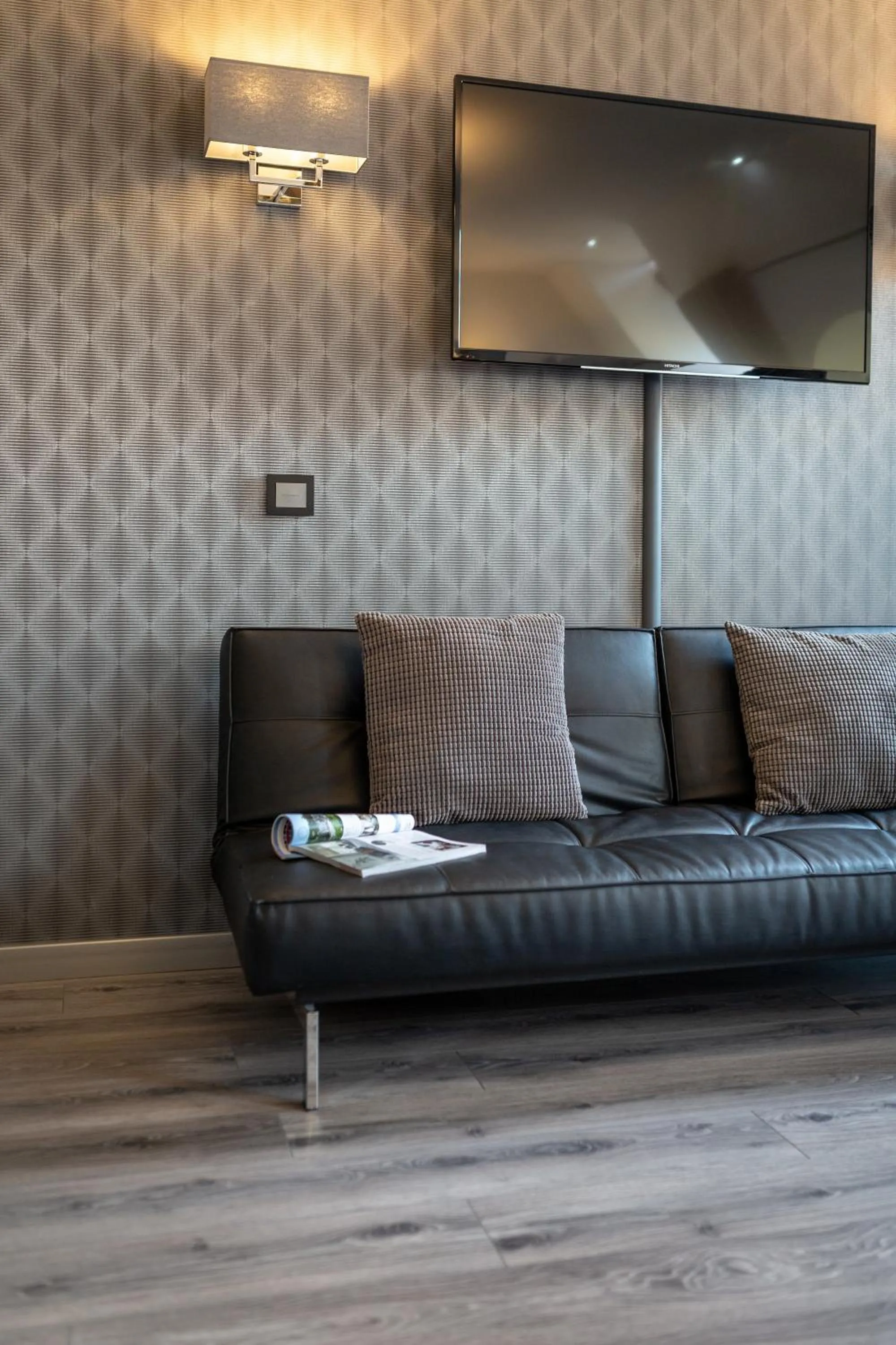 TV and multimedia in Aparthotel New Lux