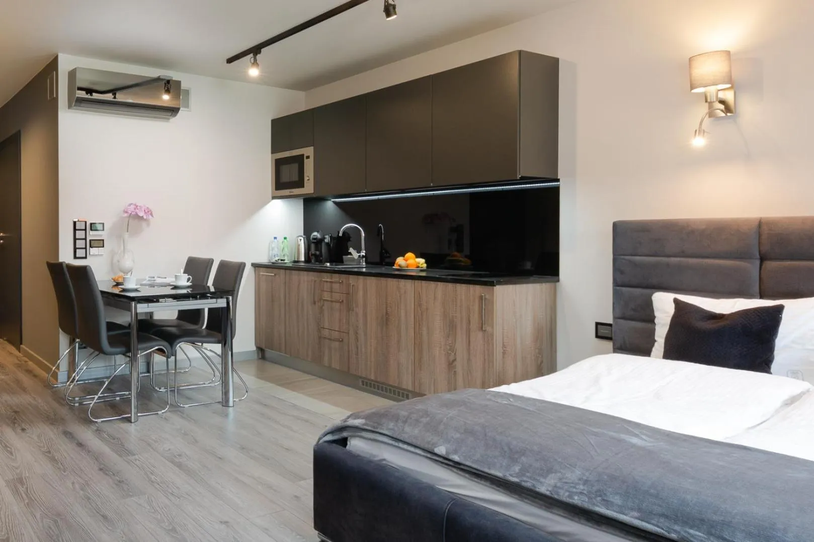 Kitchen or kitchenette in Aparthotel New Lux