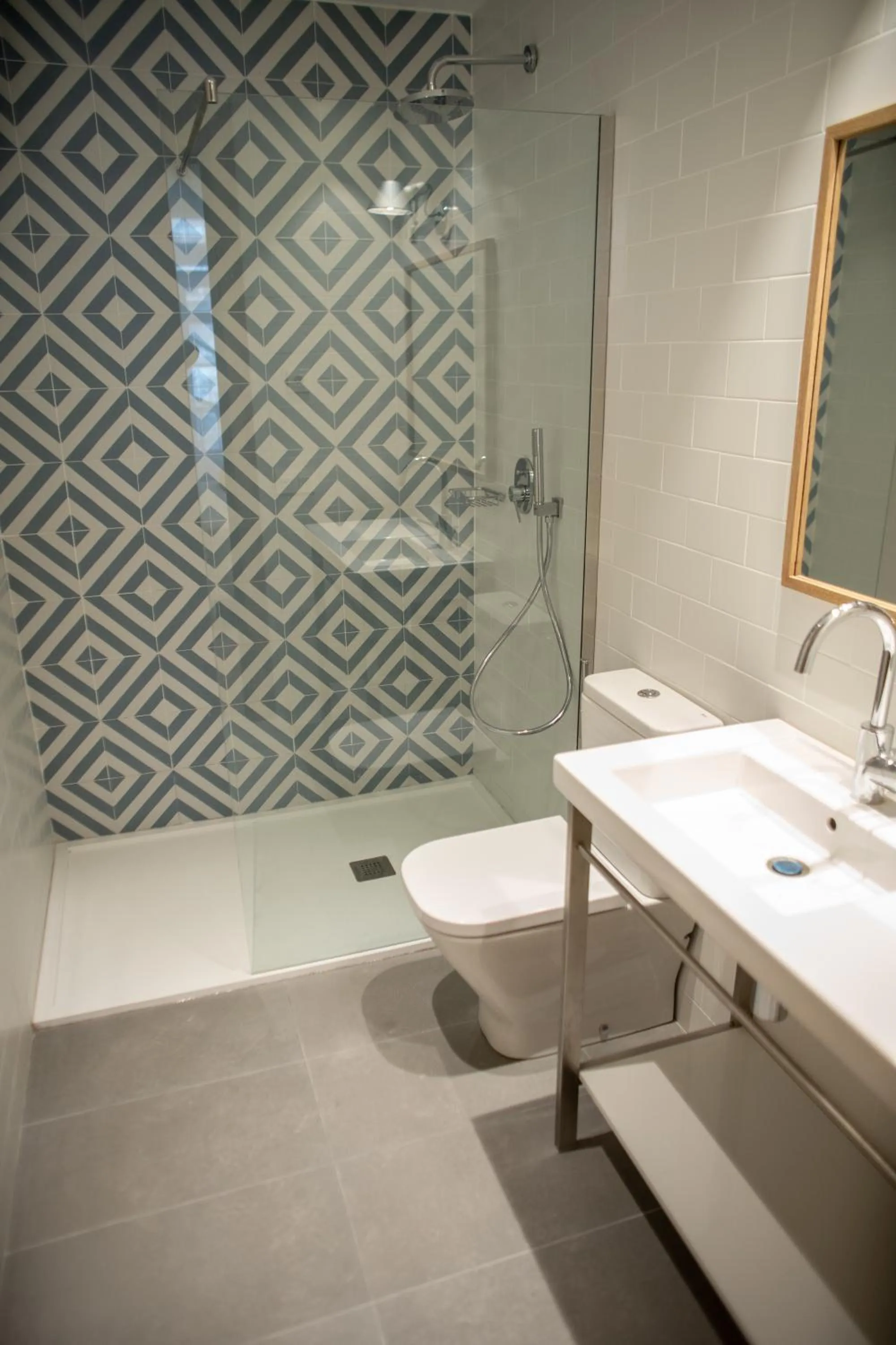 Bathroom in Plaza Mayor Suites & Apartments