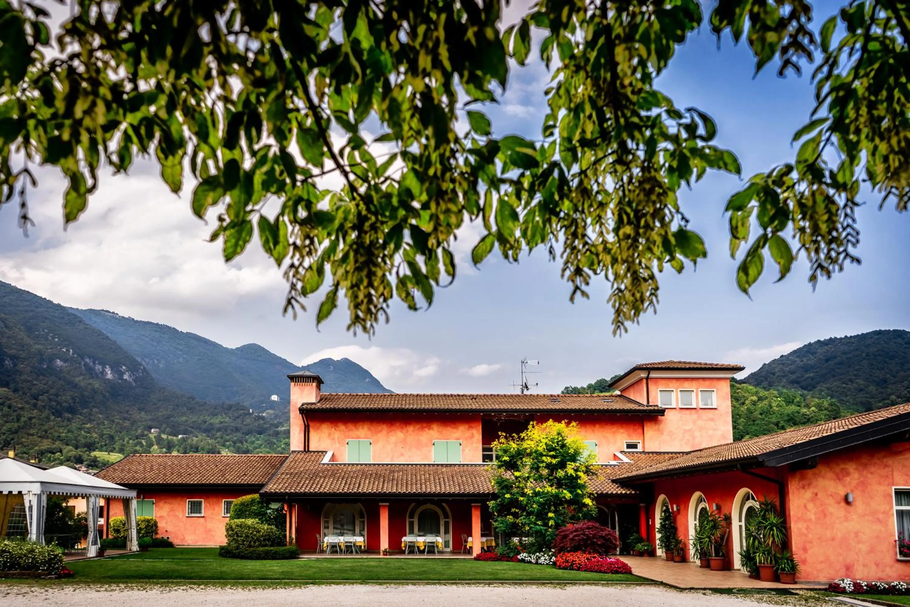 Facade/entrance in Hotel Al Poggio Verde