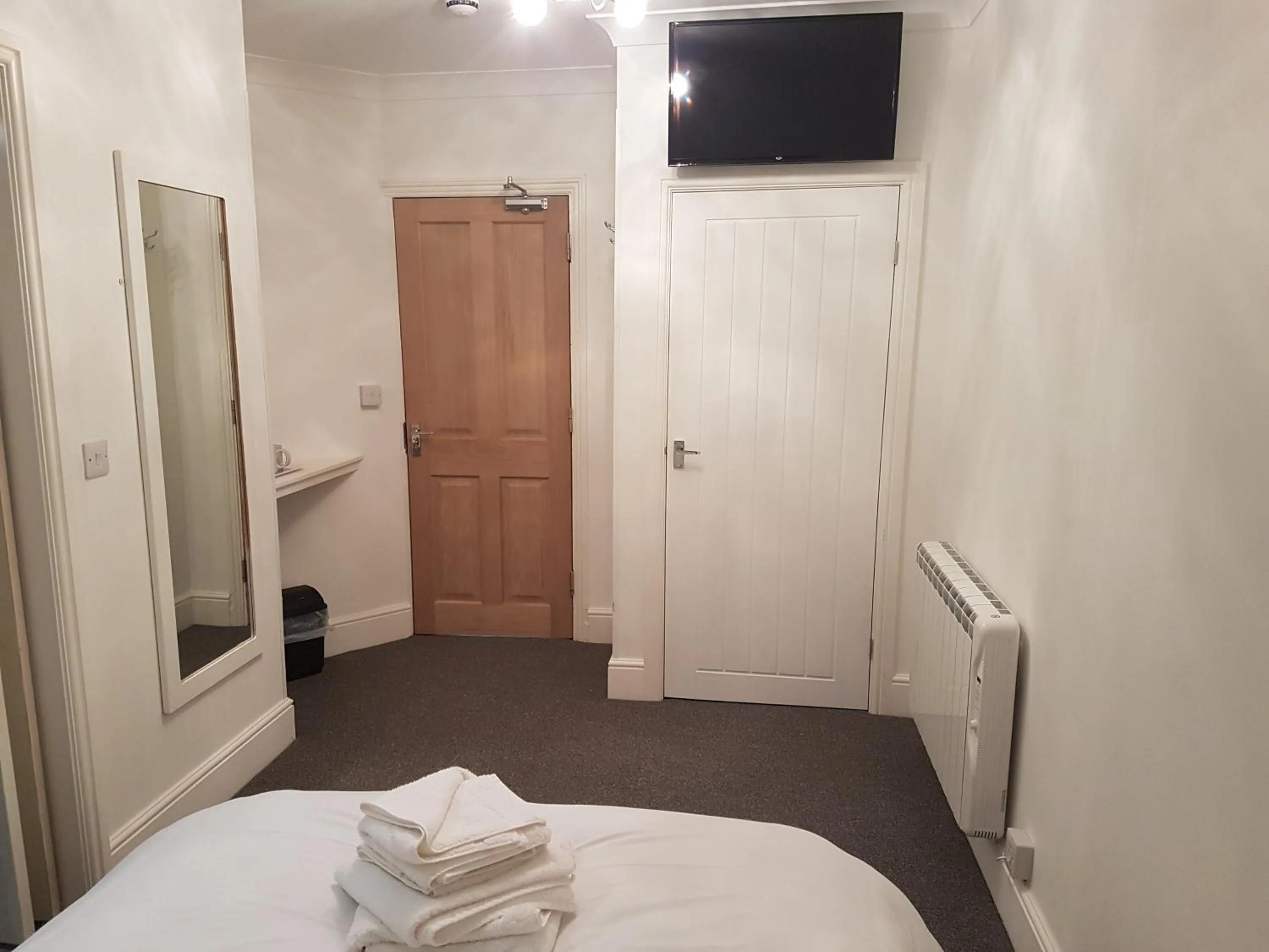 Bedroom, Bed in The Craigside