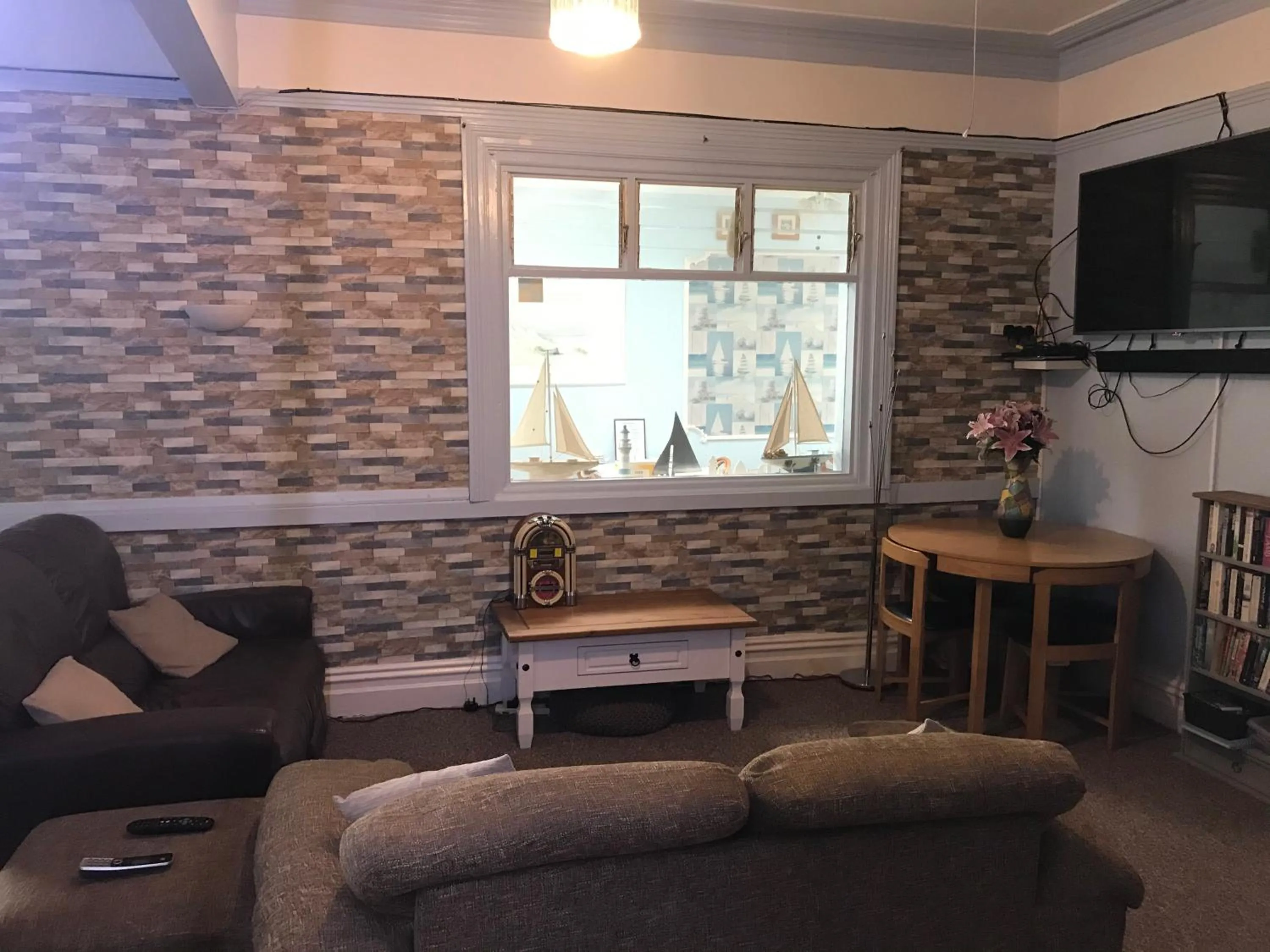 Communal lounge/ TV room in The Craigside