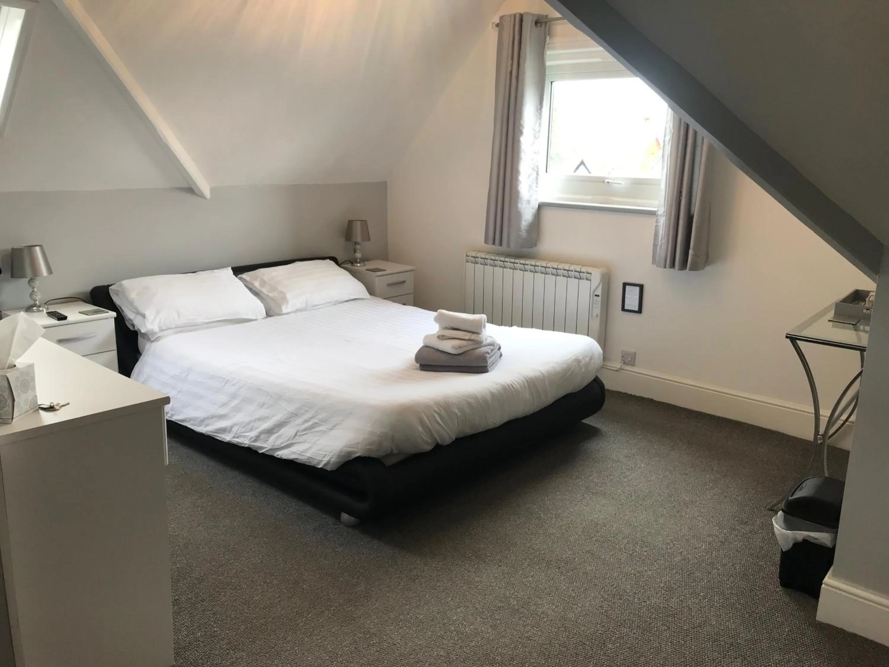 Bedroom, Bed in The Craigside