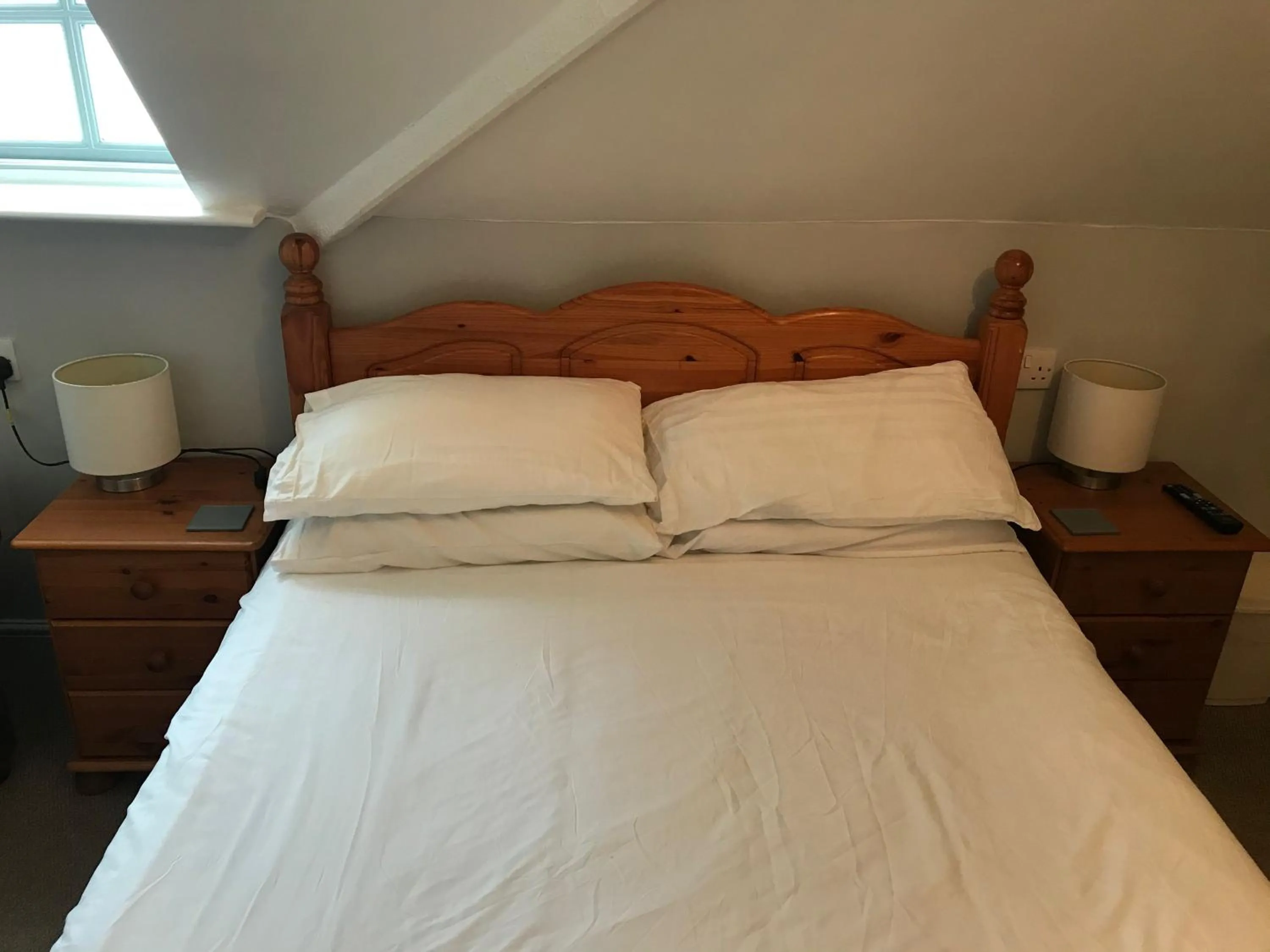 Bedroom, Bed in The Craigside