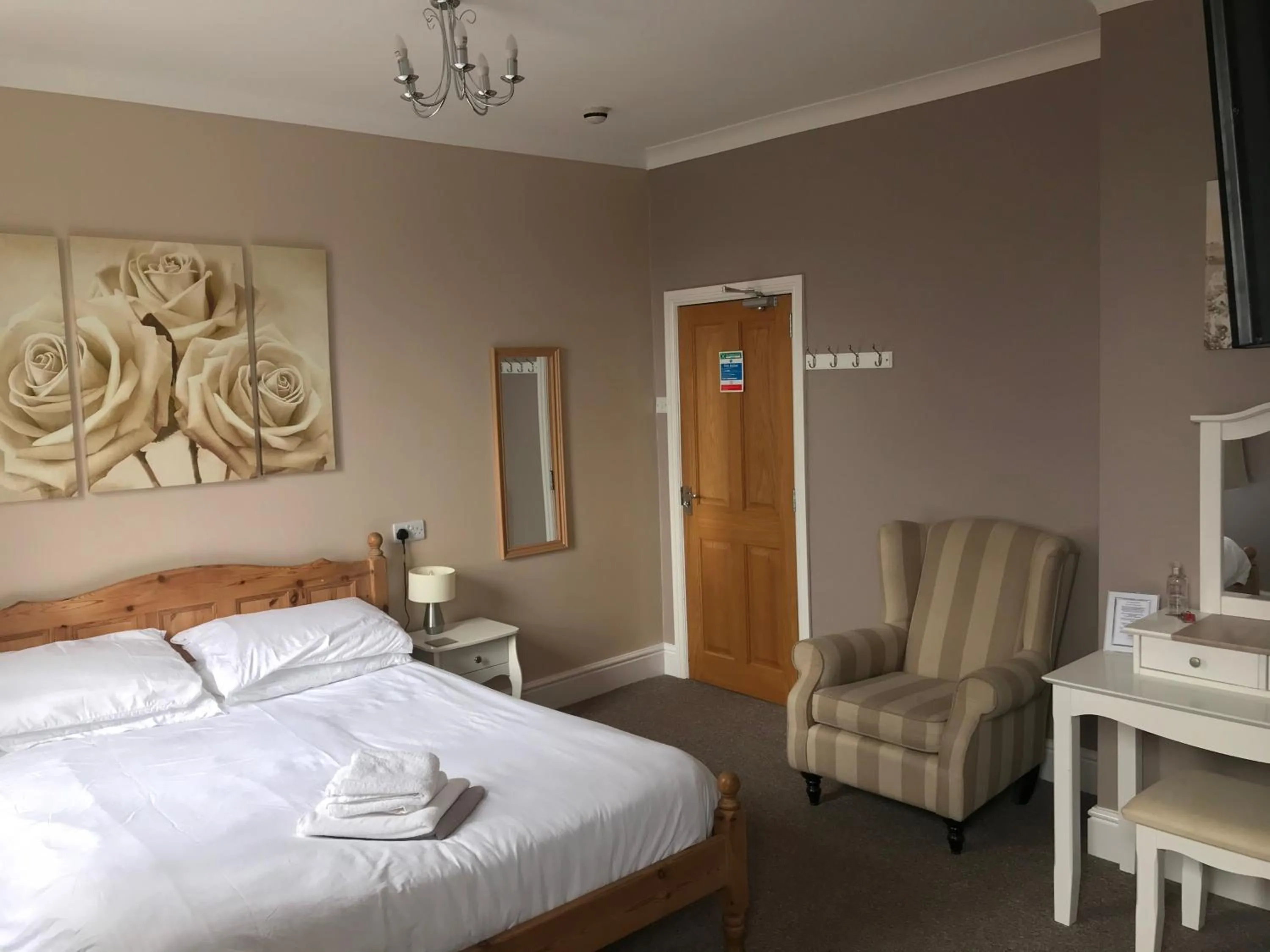 Bedroom, Bed in The Craigside