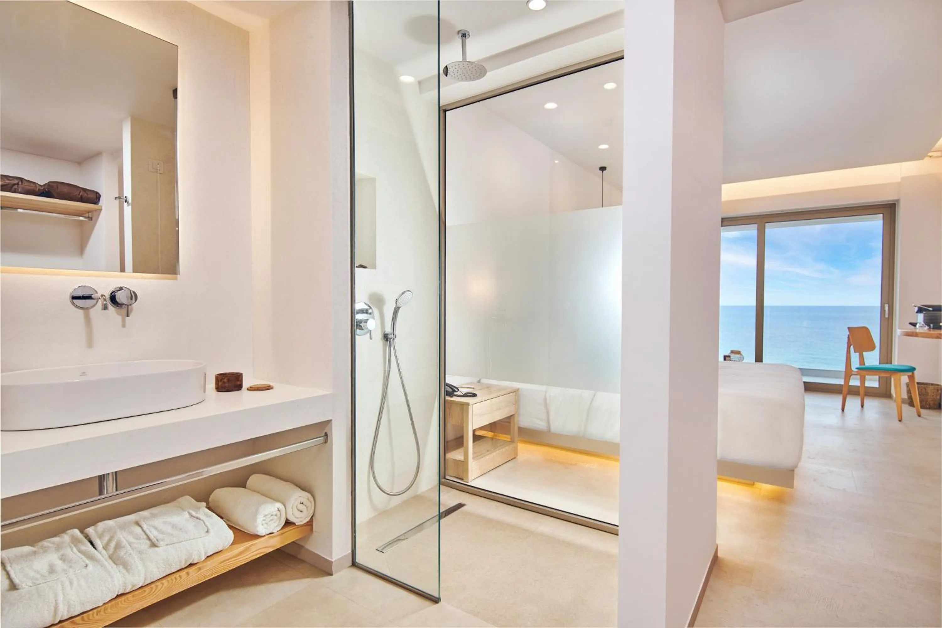 Bathroom, Bed in Tsamis Zante Suites