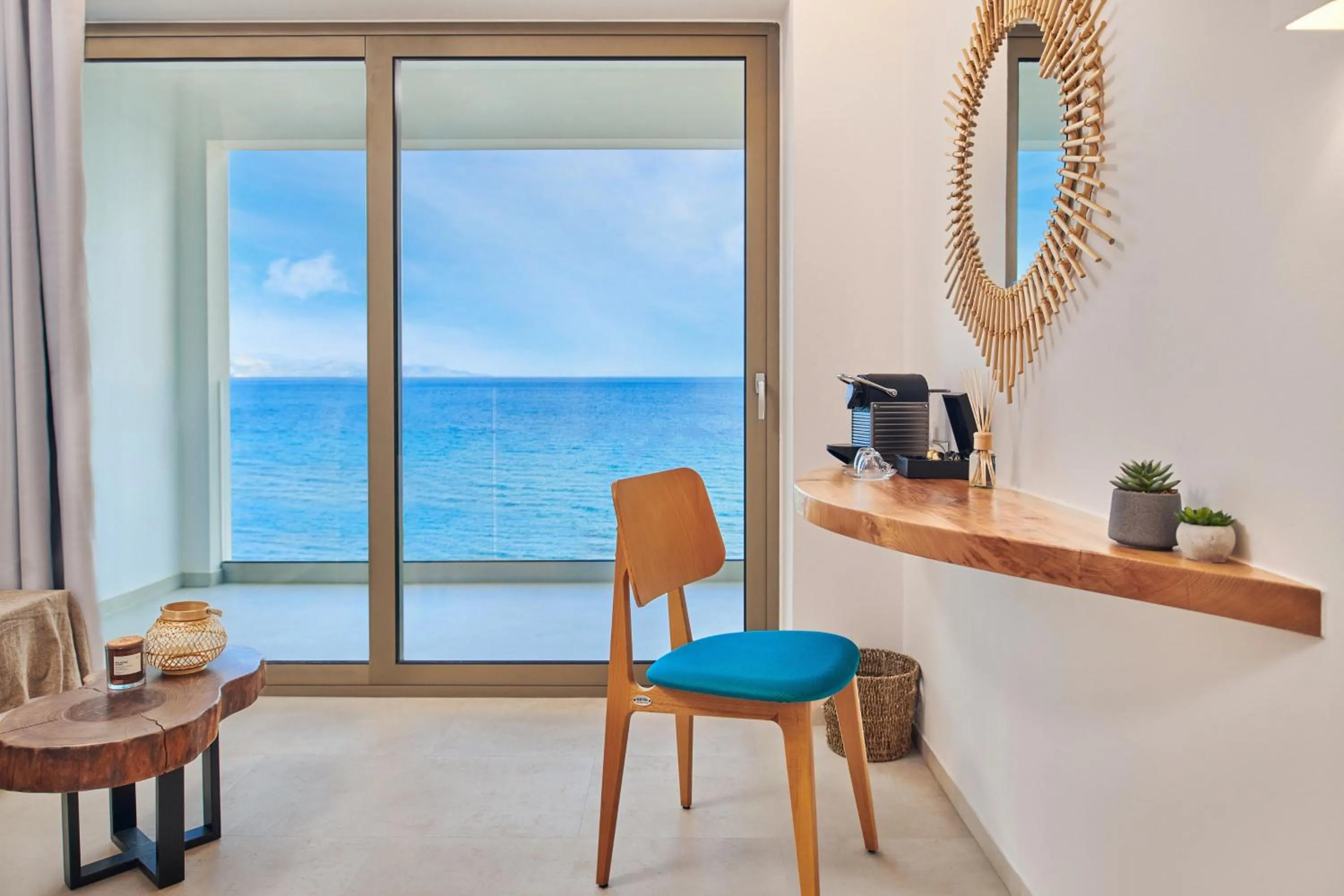 Coffee/tea facilities in Tsamis Zante Suites