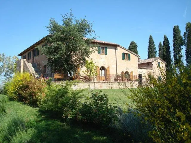 Facade/entrance in Al Giardino Degli Etruschi