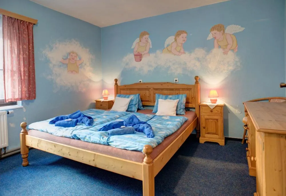 Bed in Borovansky mlyn