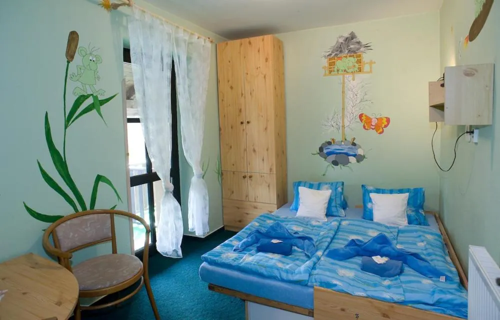 Bed in Borovansky mlyn