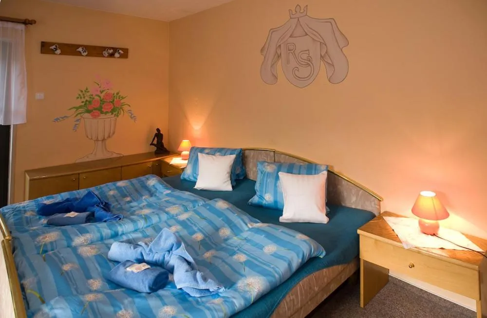 Bed in Borovansky mlyn