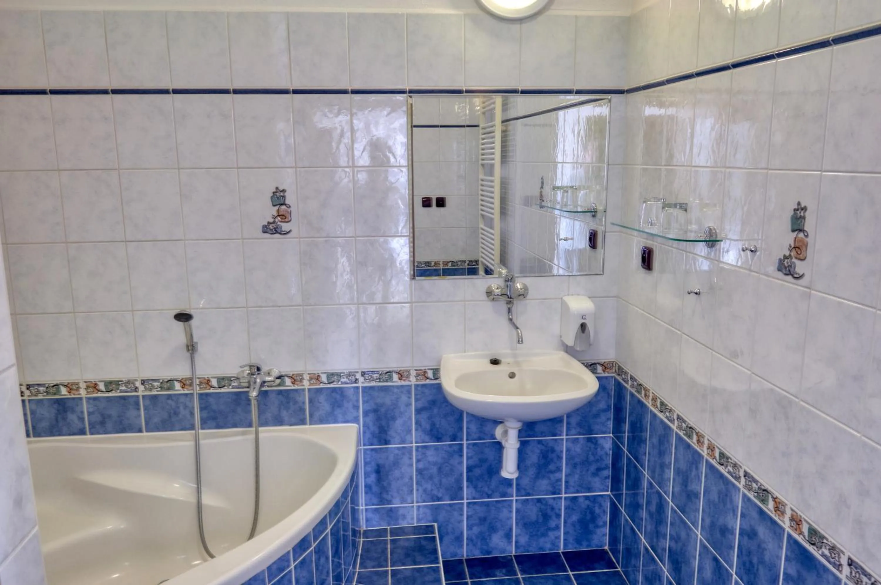 Bathroom in Hotel Alf