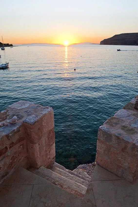 Balcony/Terrace in Limeni Villa