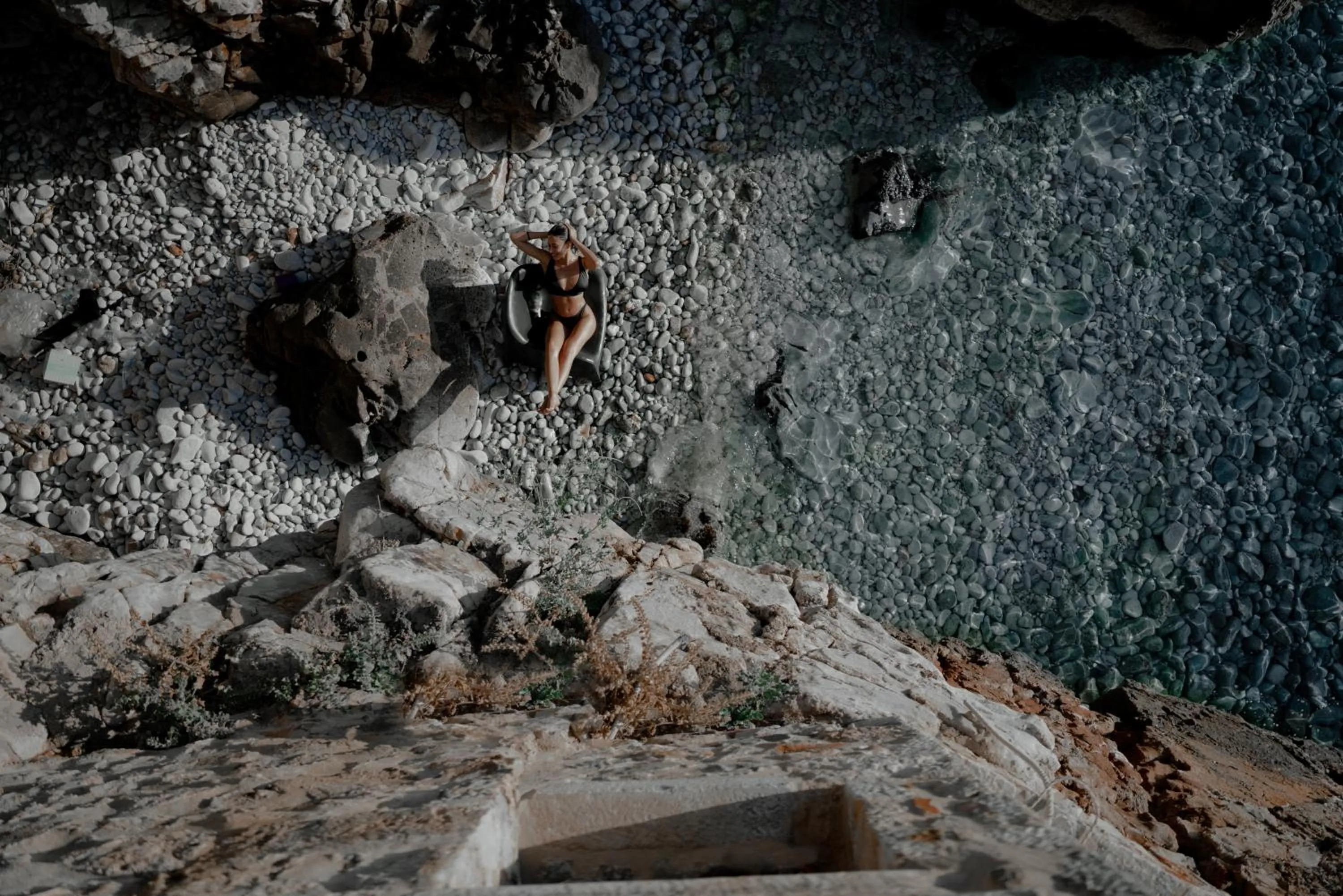 Beach in Limeni Villa