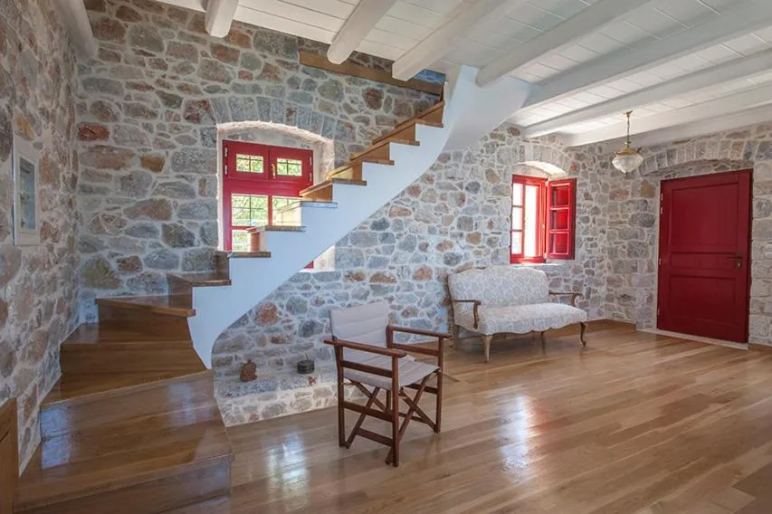 Living room in Limeni Villa