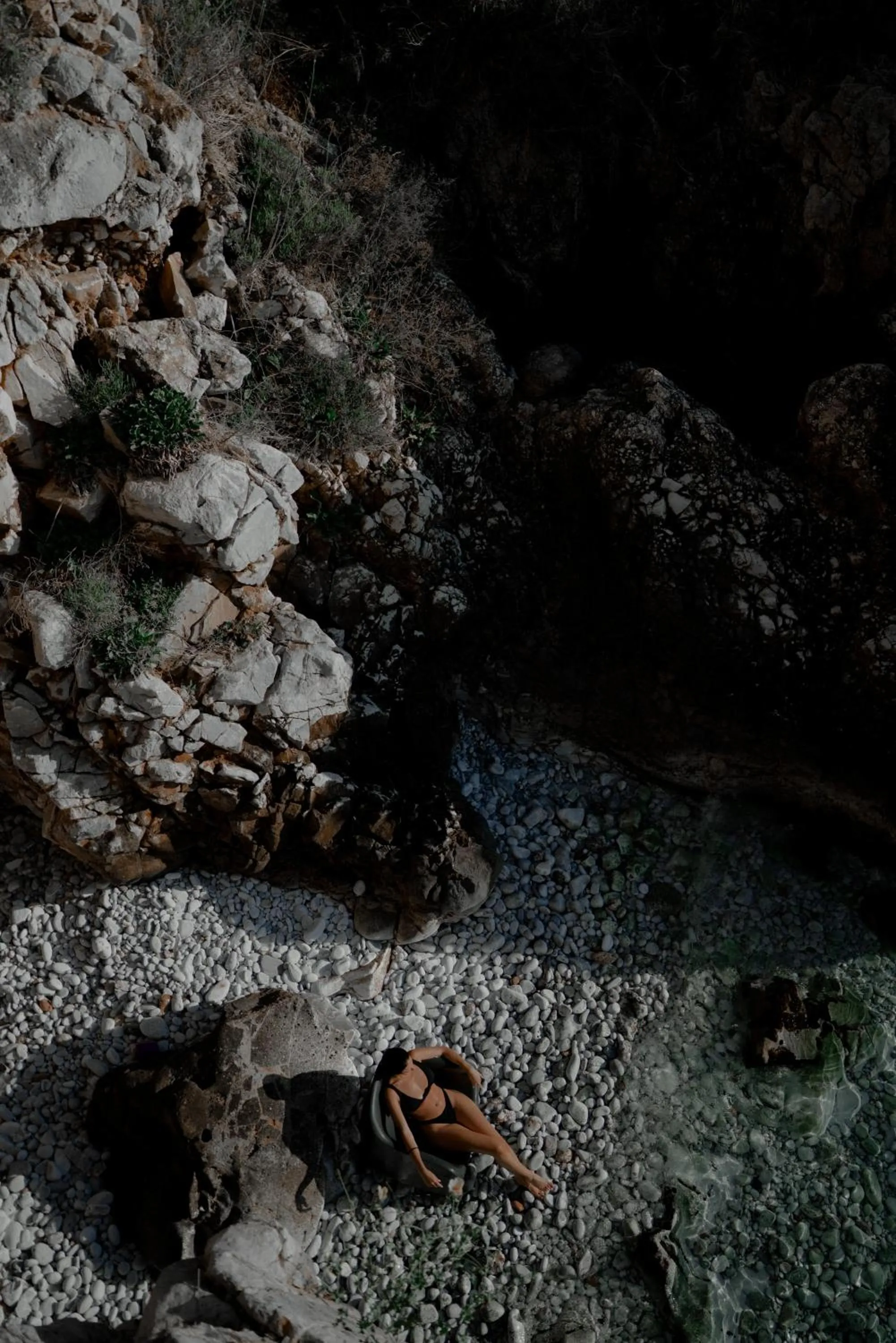 Beach in Limeni Villa