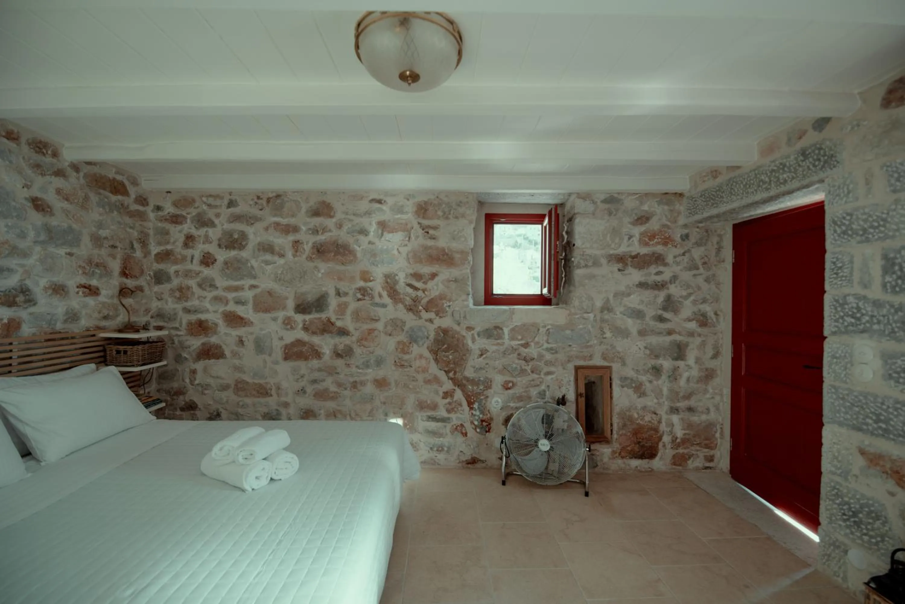 Balcony/Terrace, Bed in Limeni Villa