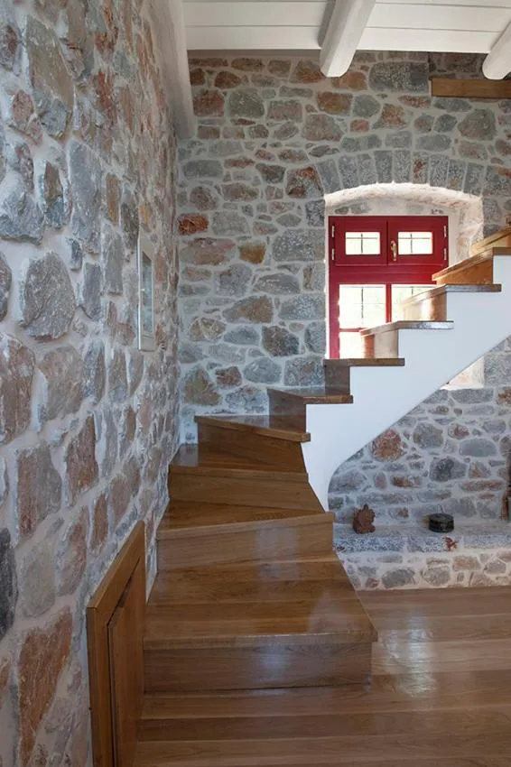 Living room in Limeni Villa