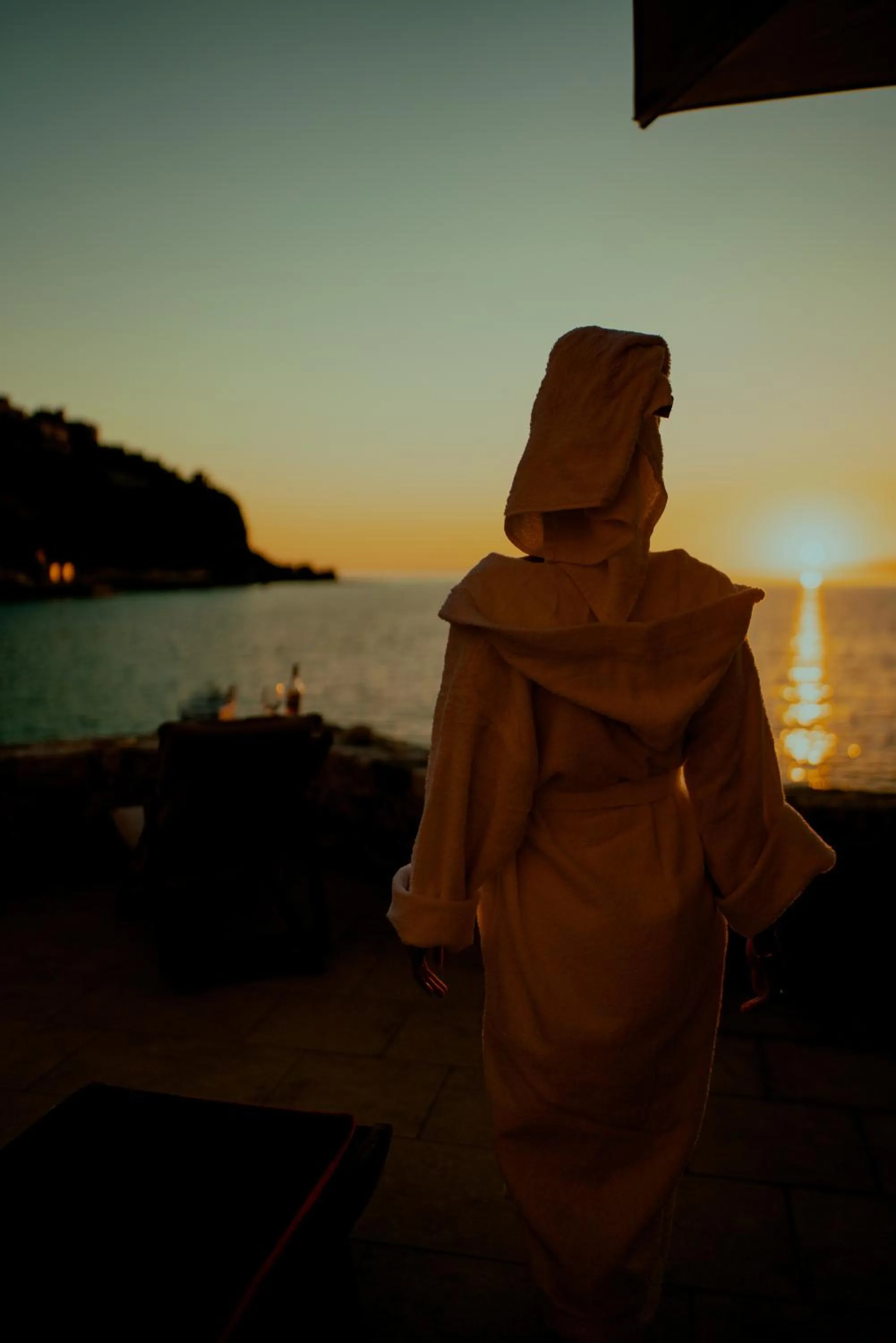 Sunset in Limeni Villa