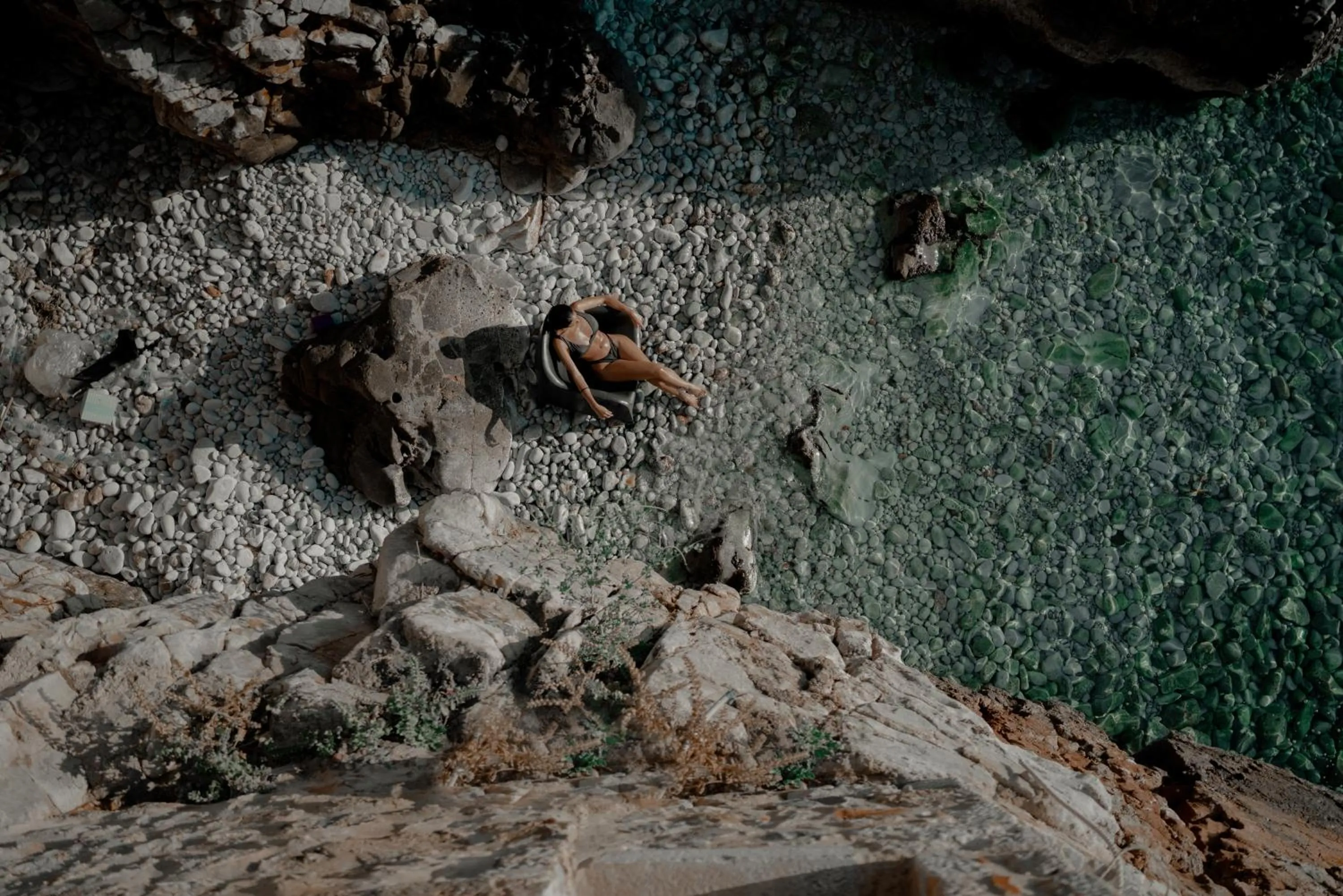 Beach in Limeni Villa