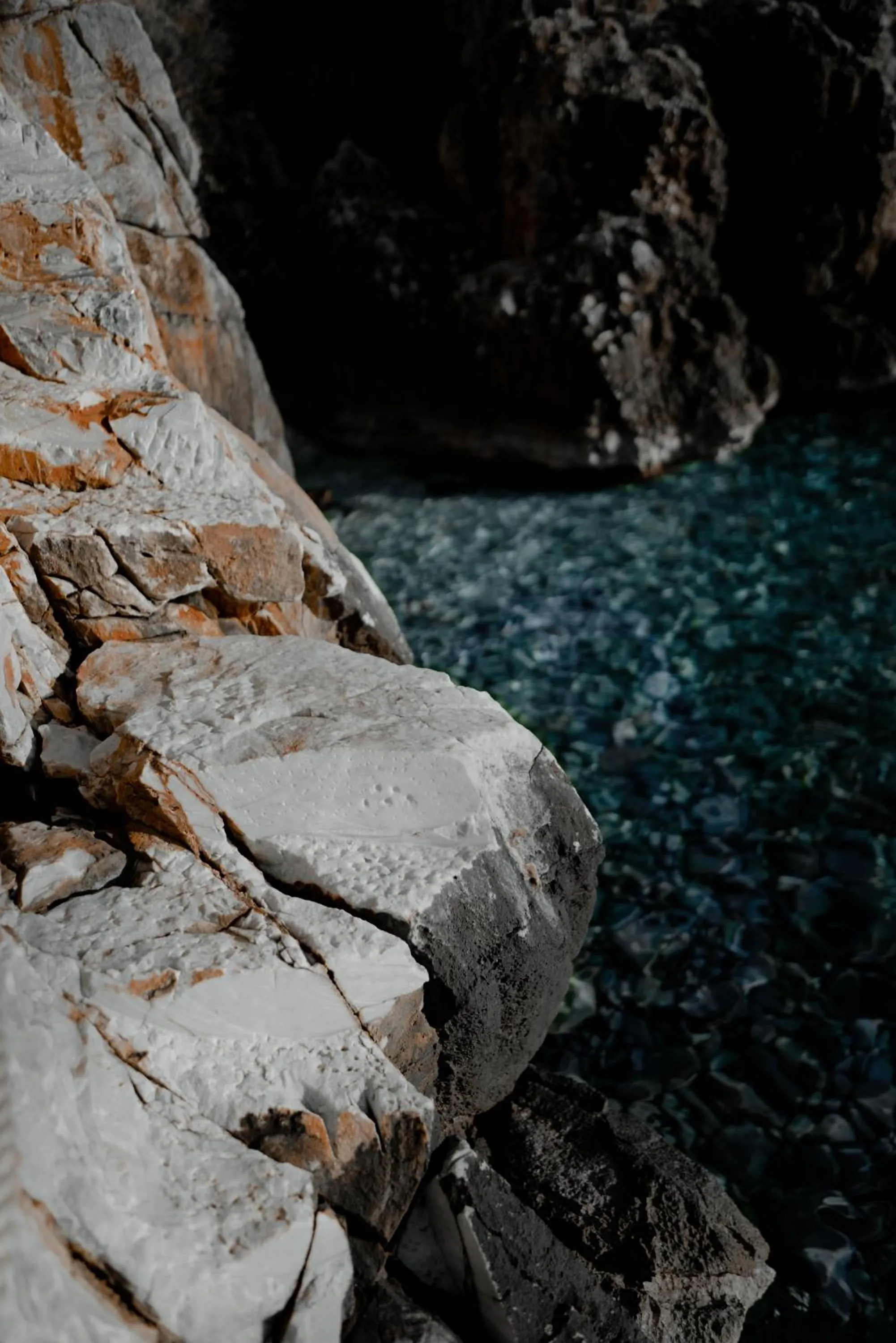 Beach in Limeni Villa