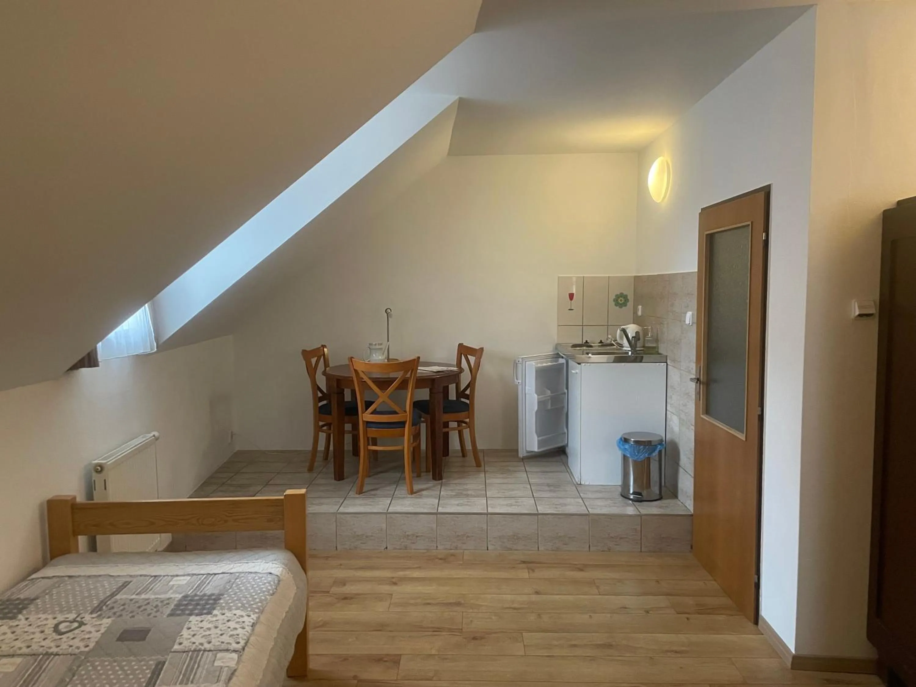 Kitchen or kitchenette, Bed in Penzion Bohemia
