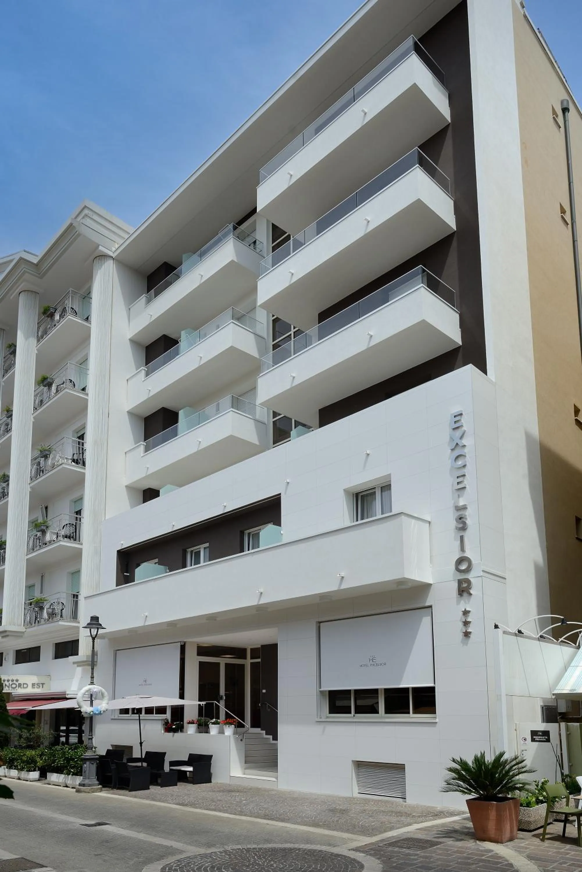 Property building in Hotel Excelsior